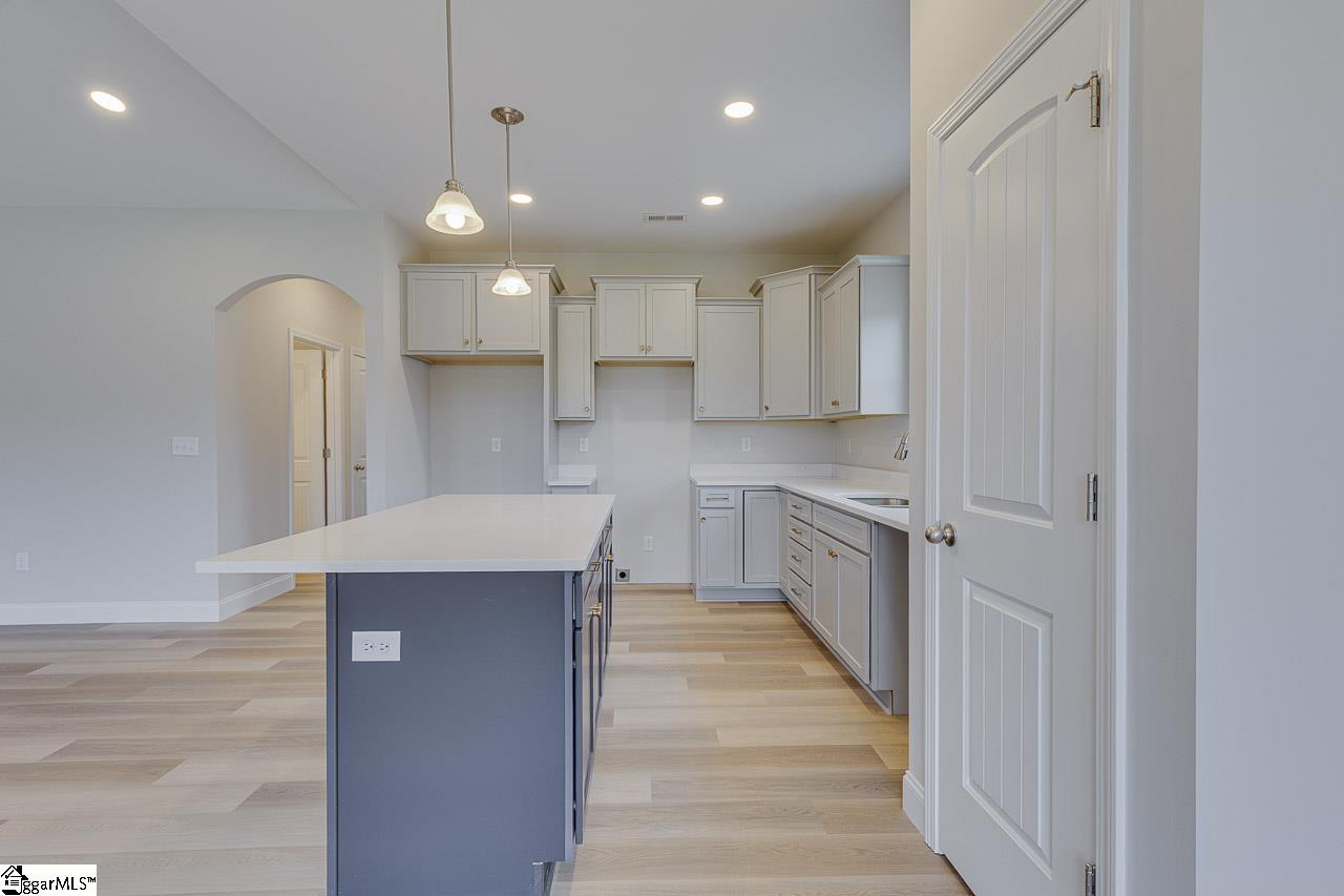 112 Walters Way photo 14