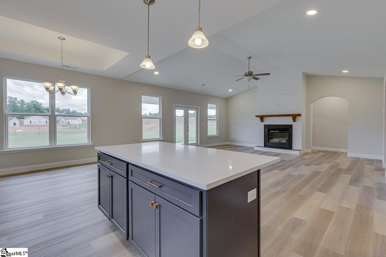 112 Walters Way photo 15