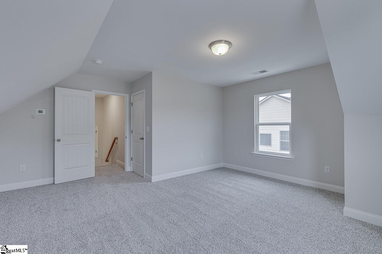 112 Walters Way photo 33