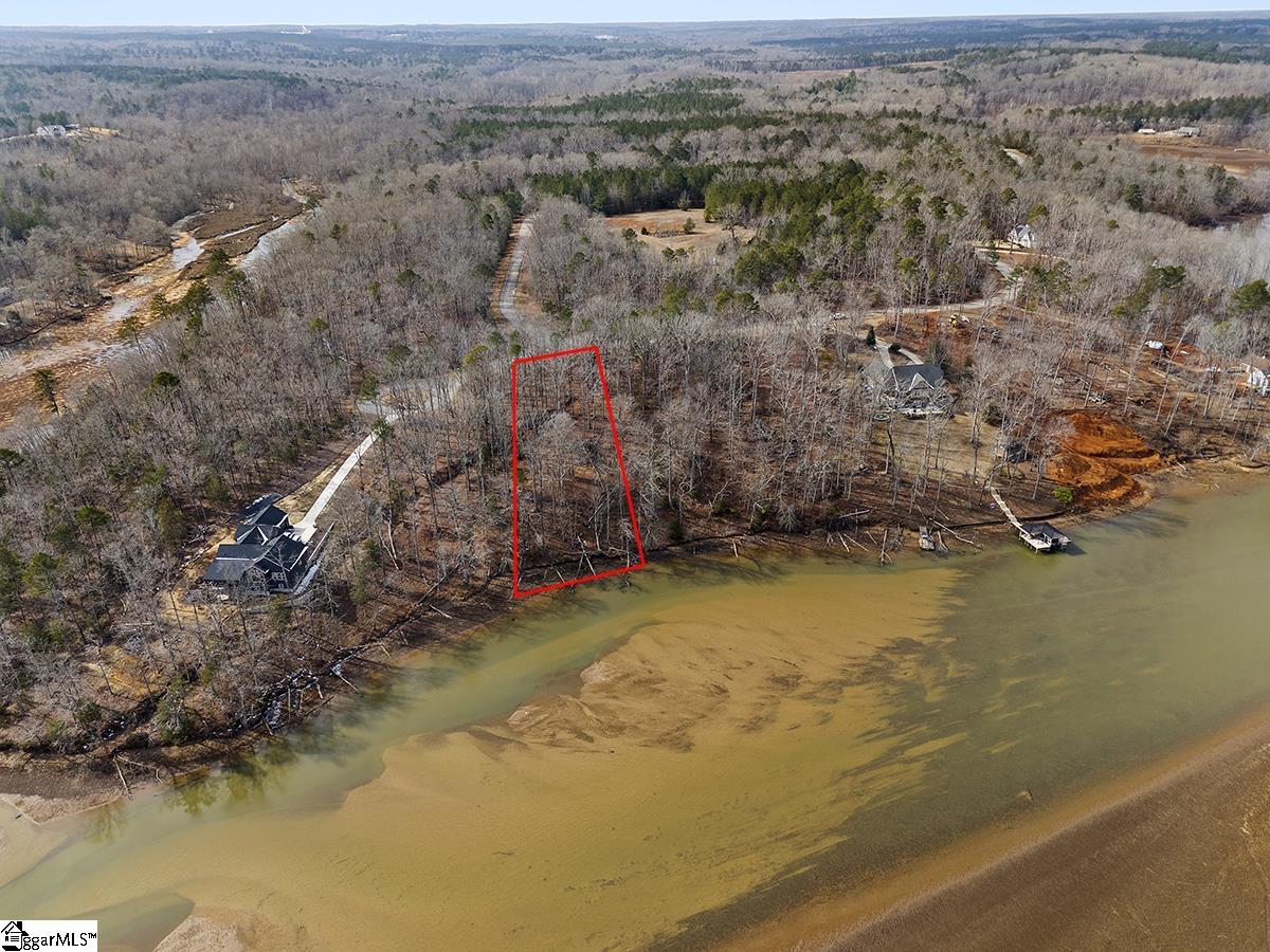 Homes for sale in Hodges, SC | 429 Terrapin Pointe Rd, Hodges, SC 29653 | MLS# 1580976