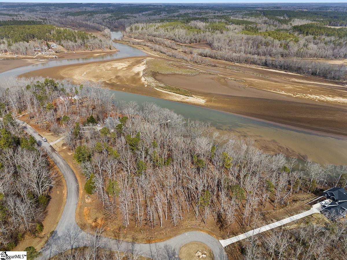 Homes for sale in Hodges, SC | 429 Terrapin Pointe Rd, Hodges, SC 29653 | MLS# 1580976