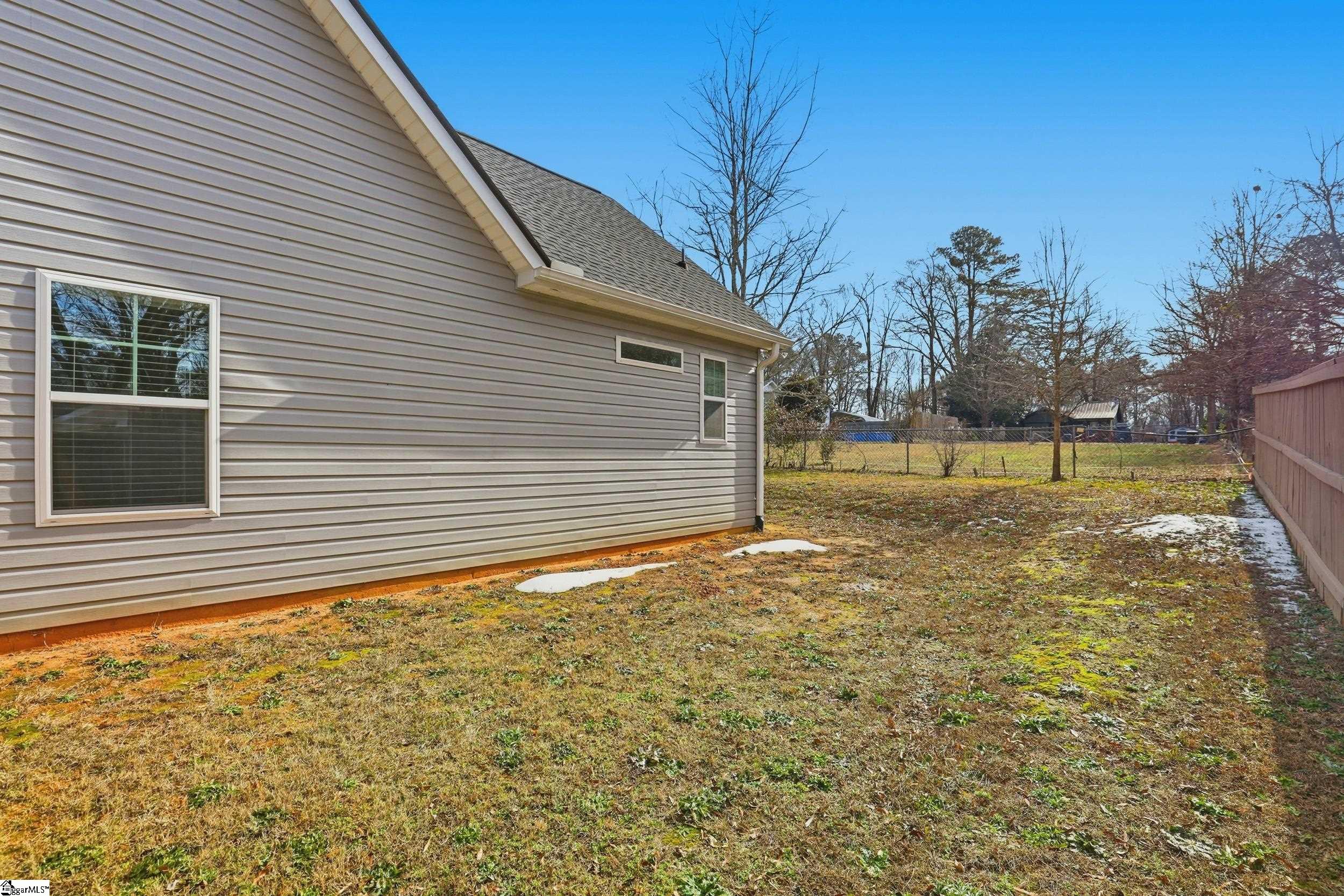 135 Stevenson Drive photo 27