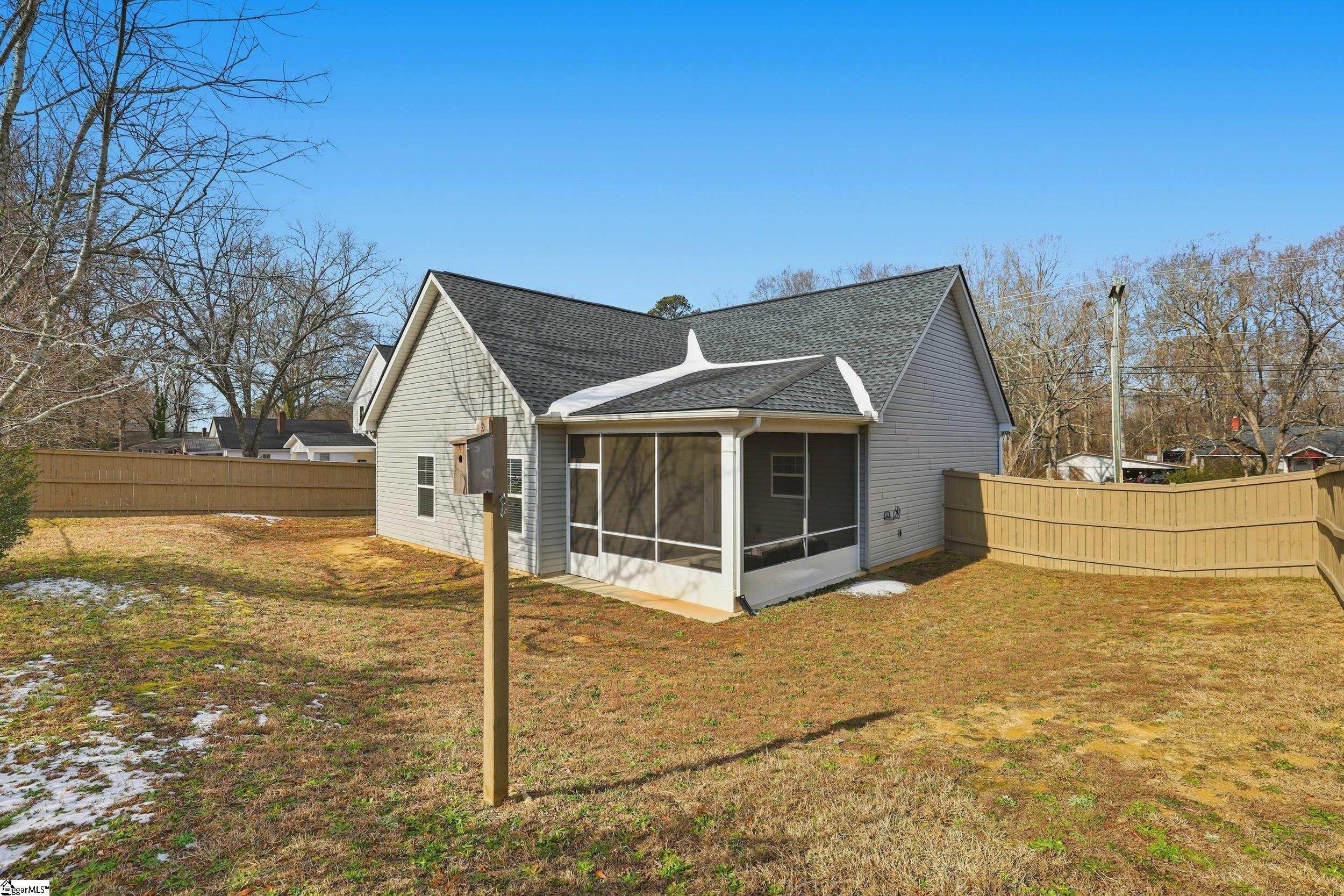 135 Stevenson Drive photo 28