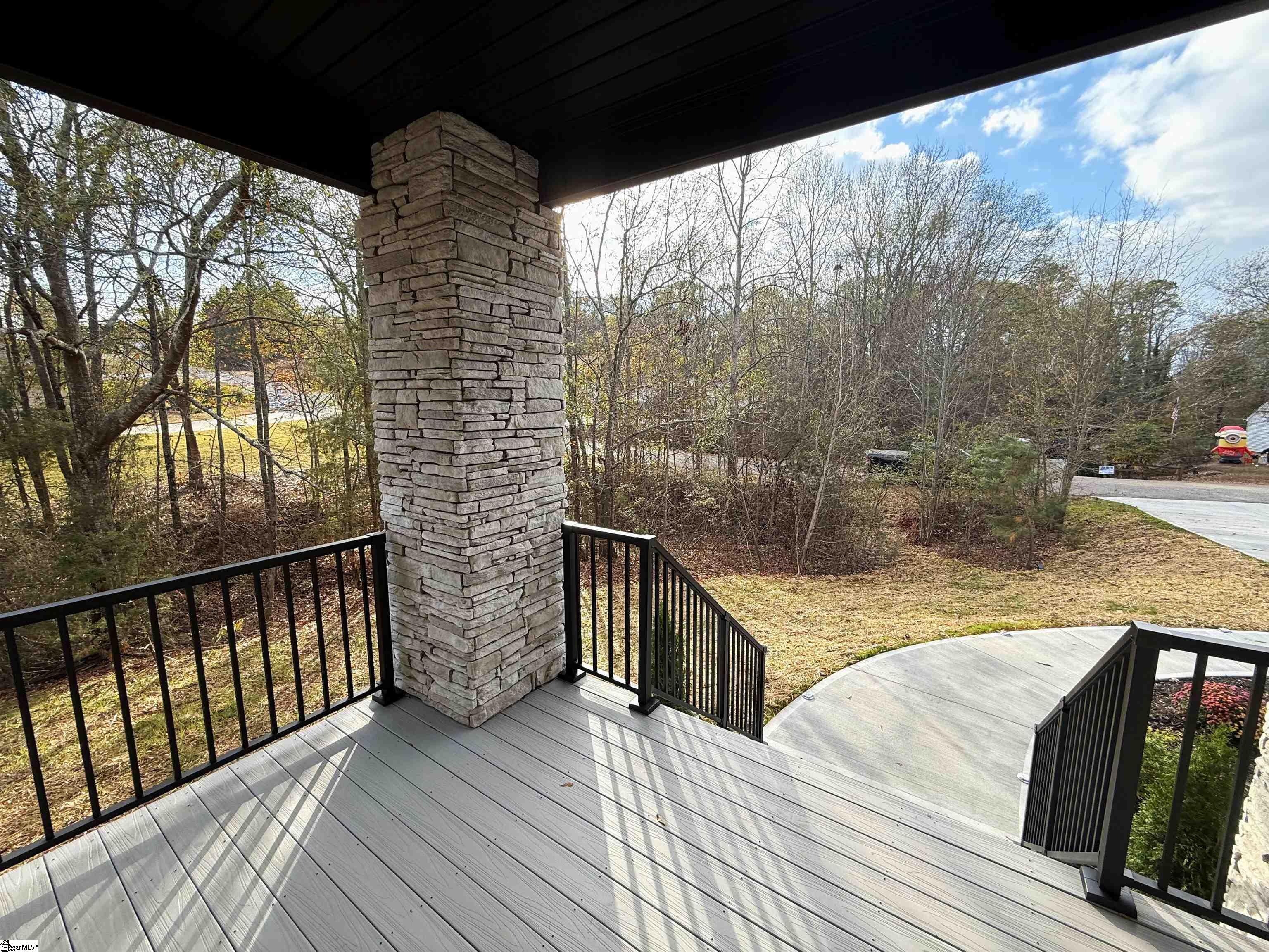 1026 Blumefield Road photo 5