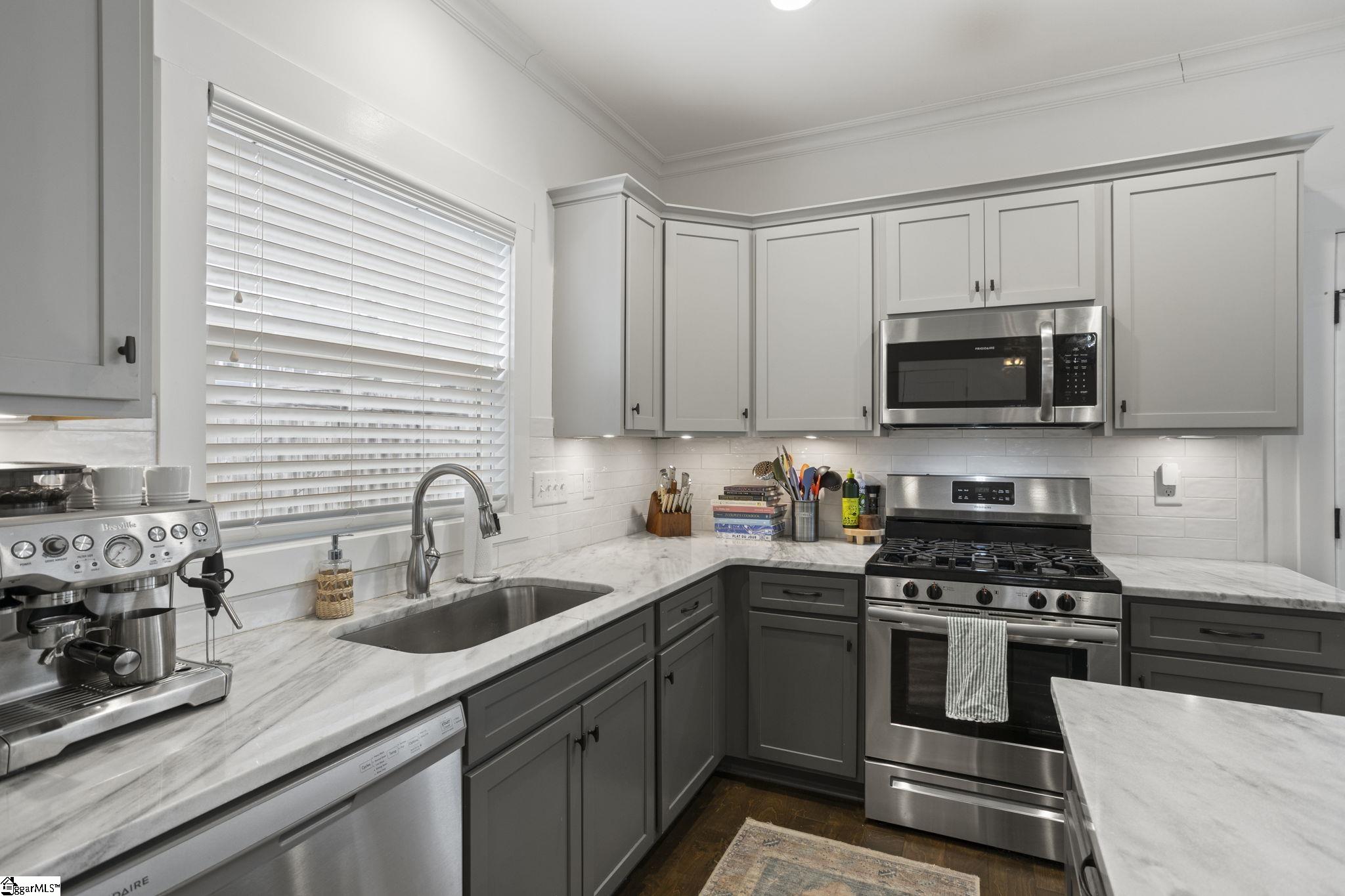 12 Cottage Hill Drive Greenville, SC 29607