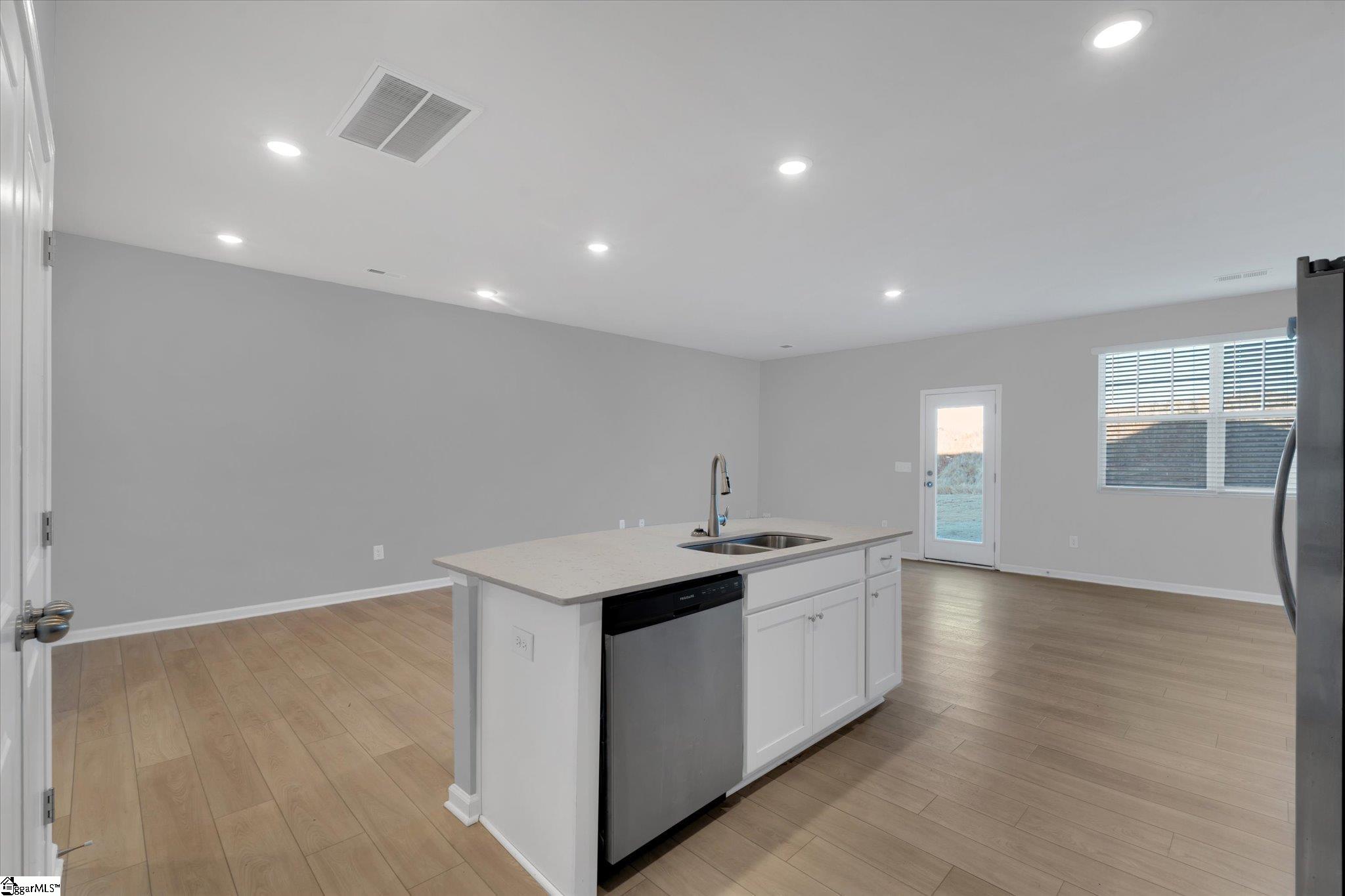 296 E Compass Way photo 8