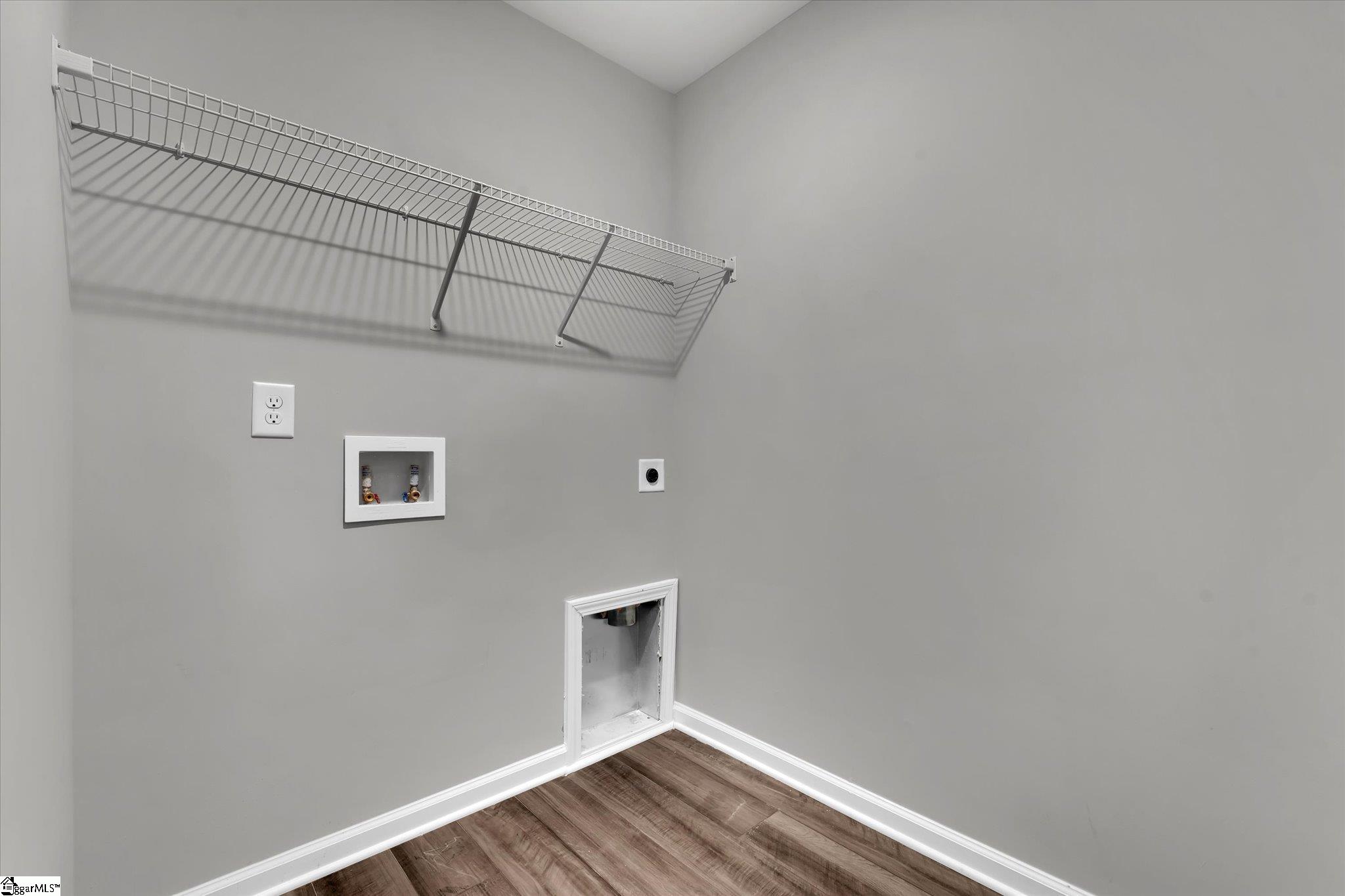 318 E Compass Way photo 19