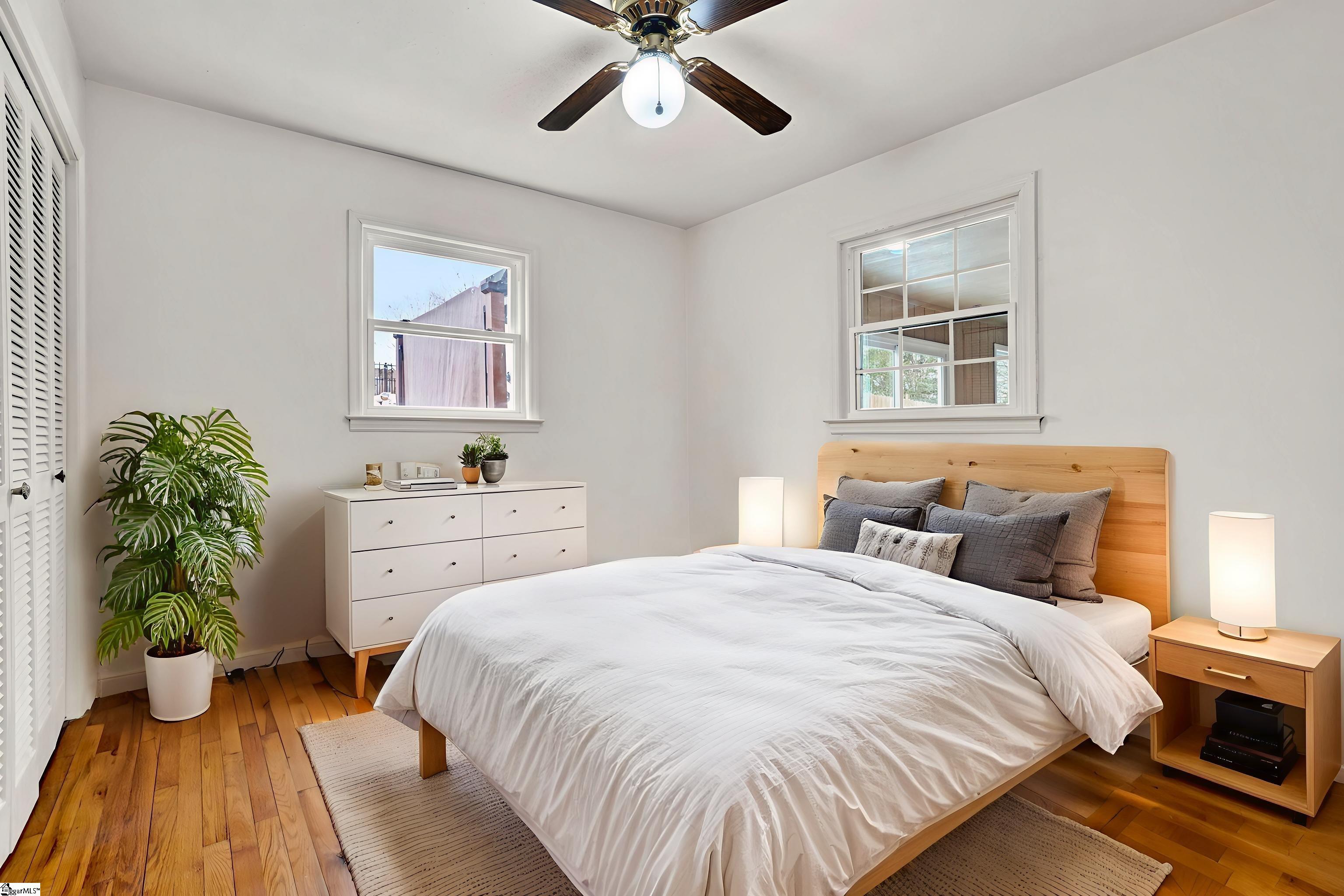 1605 E Durst Avenue Greenwood, SC 29649