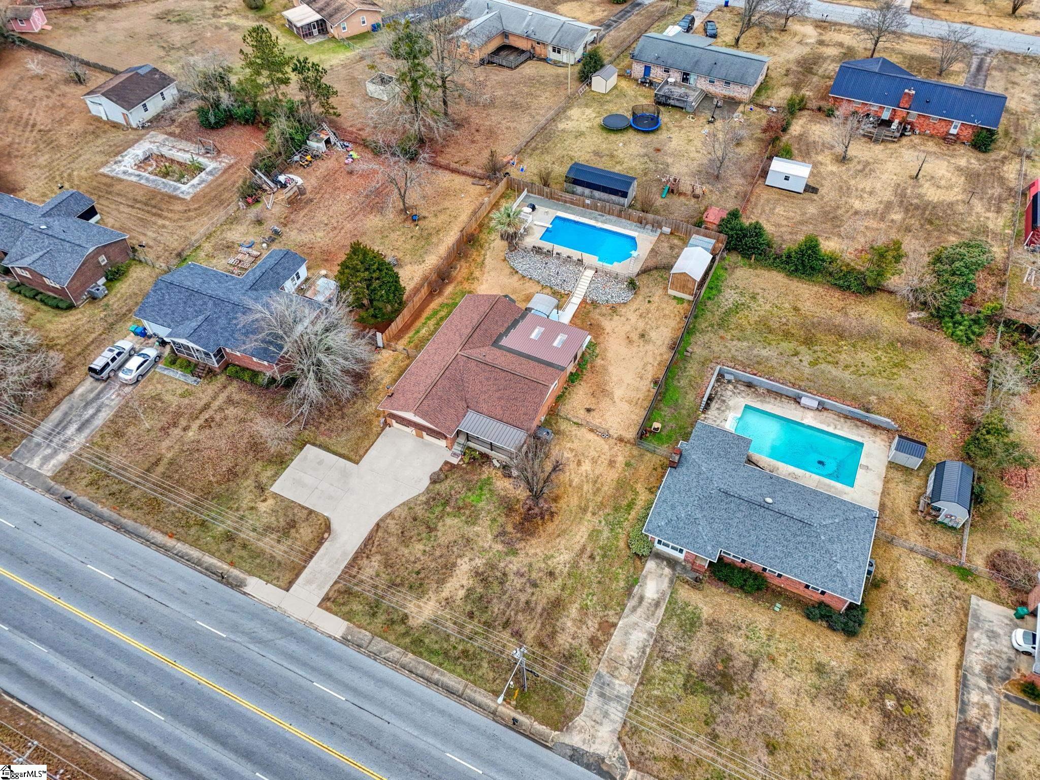 1605 E Durst Avenue Greenwood, SC 29649