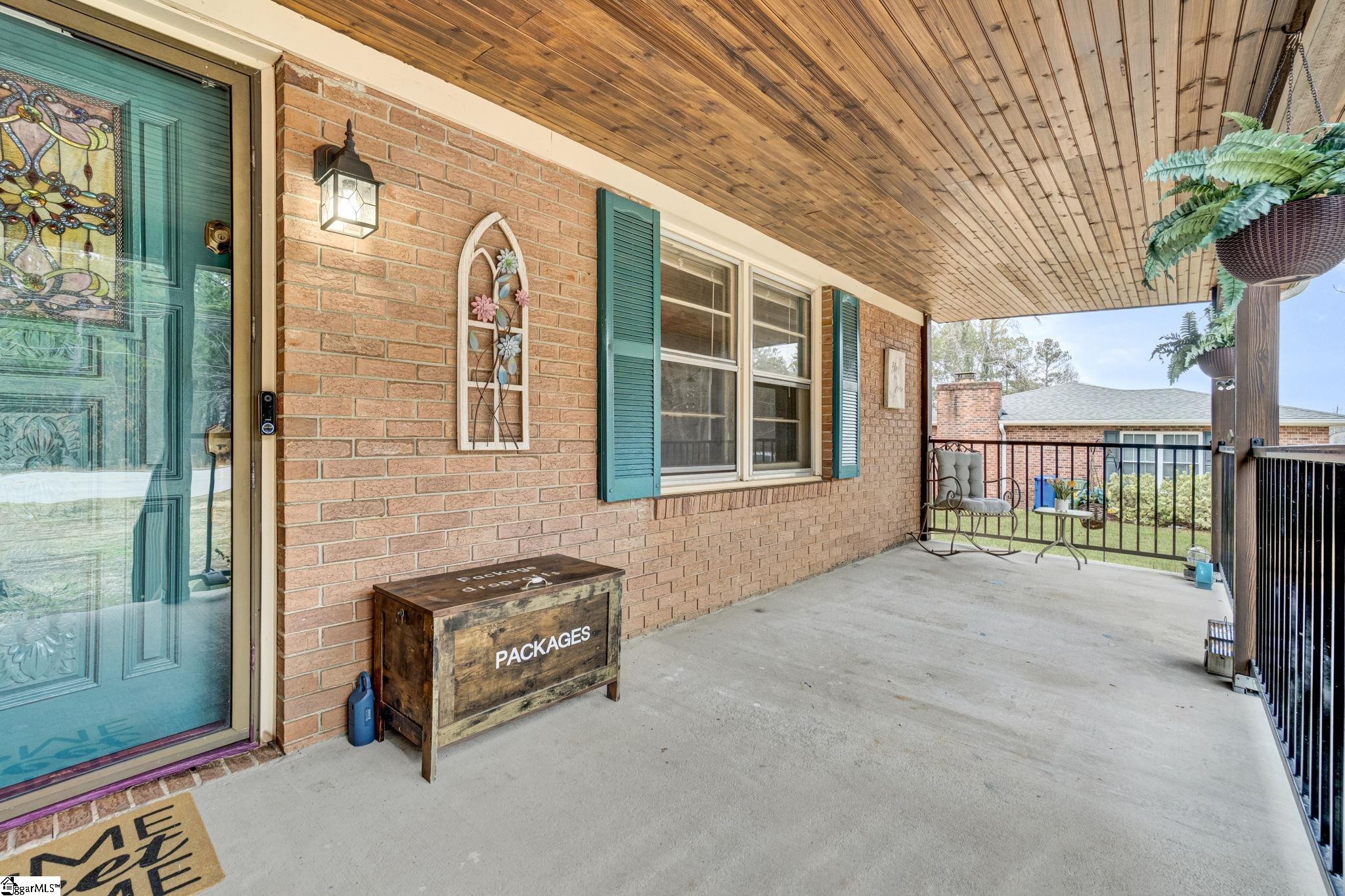 1605 E Durst Avenue Greenwood, SC 29649