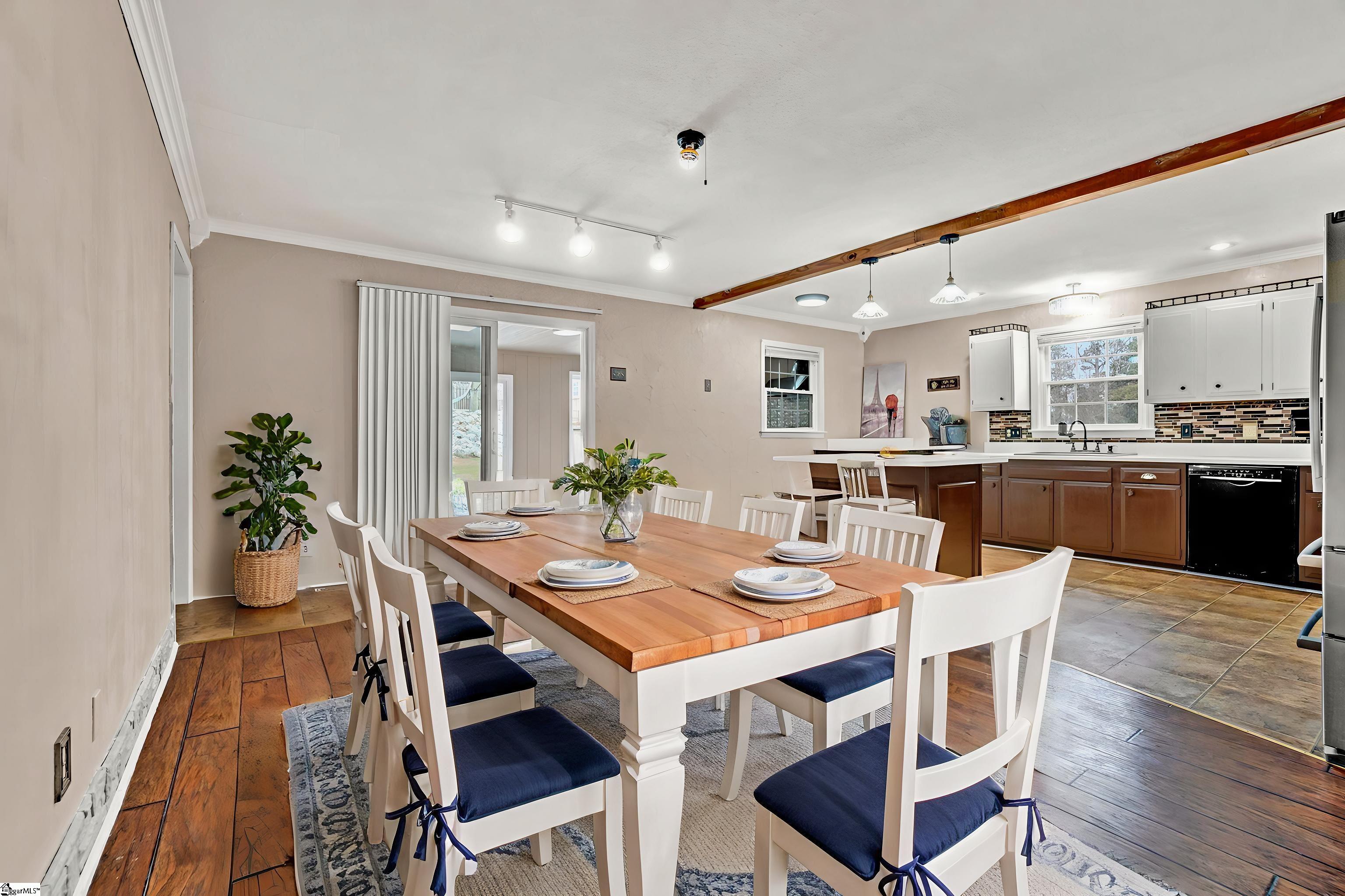 1605 E Durst Avenue Greenwood, SC 29649