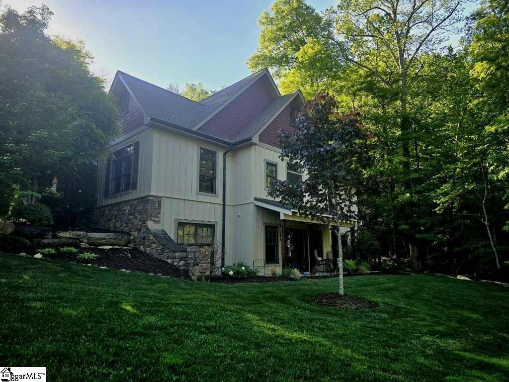 2554 Deep Gap Farm Road Mill Spring, NC 28756