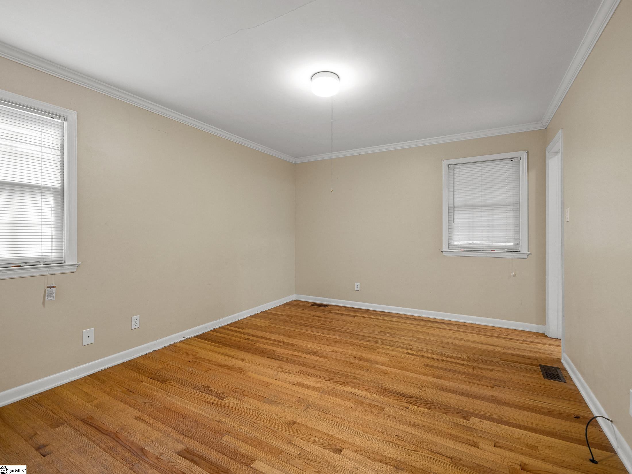 308 Pine Lake Court Spartanburg, SC 29301