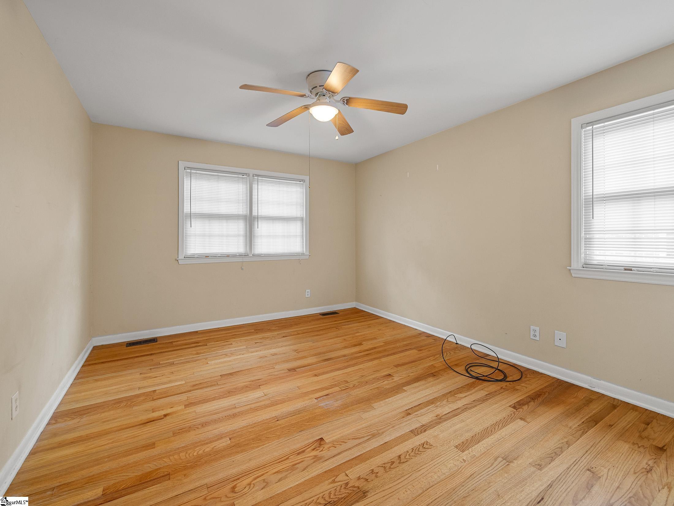 308 Pine Lake Court Spartanburg, SC 29301