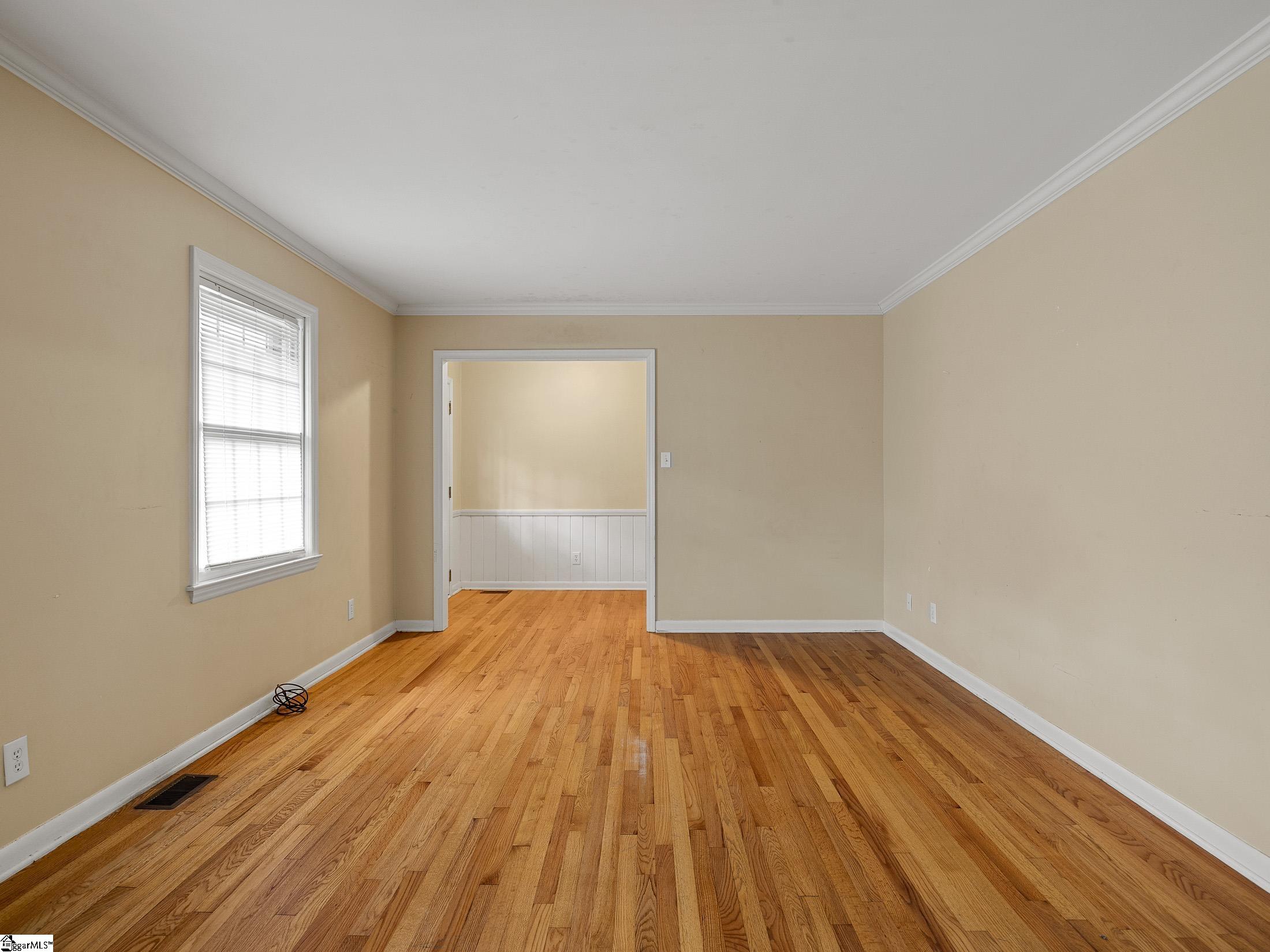308 Pine Lake Court Spartanburg, SC 29301