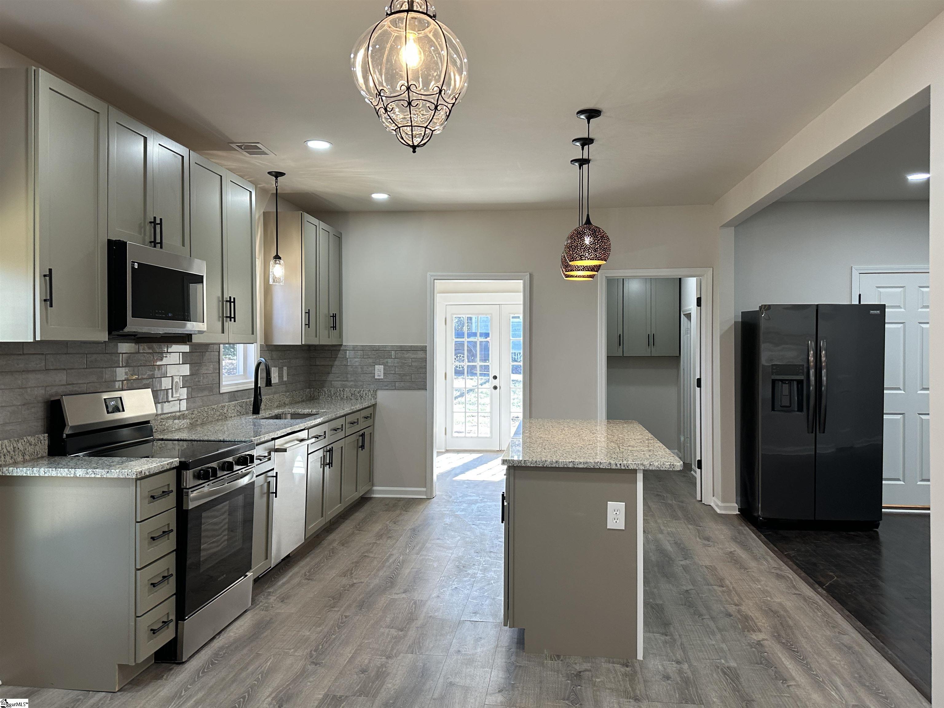 122 Sunset Drive photo 18