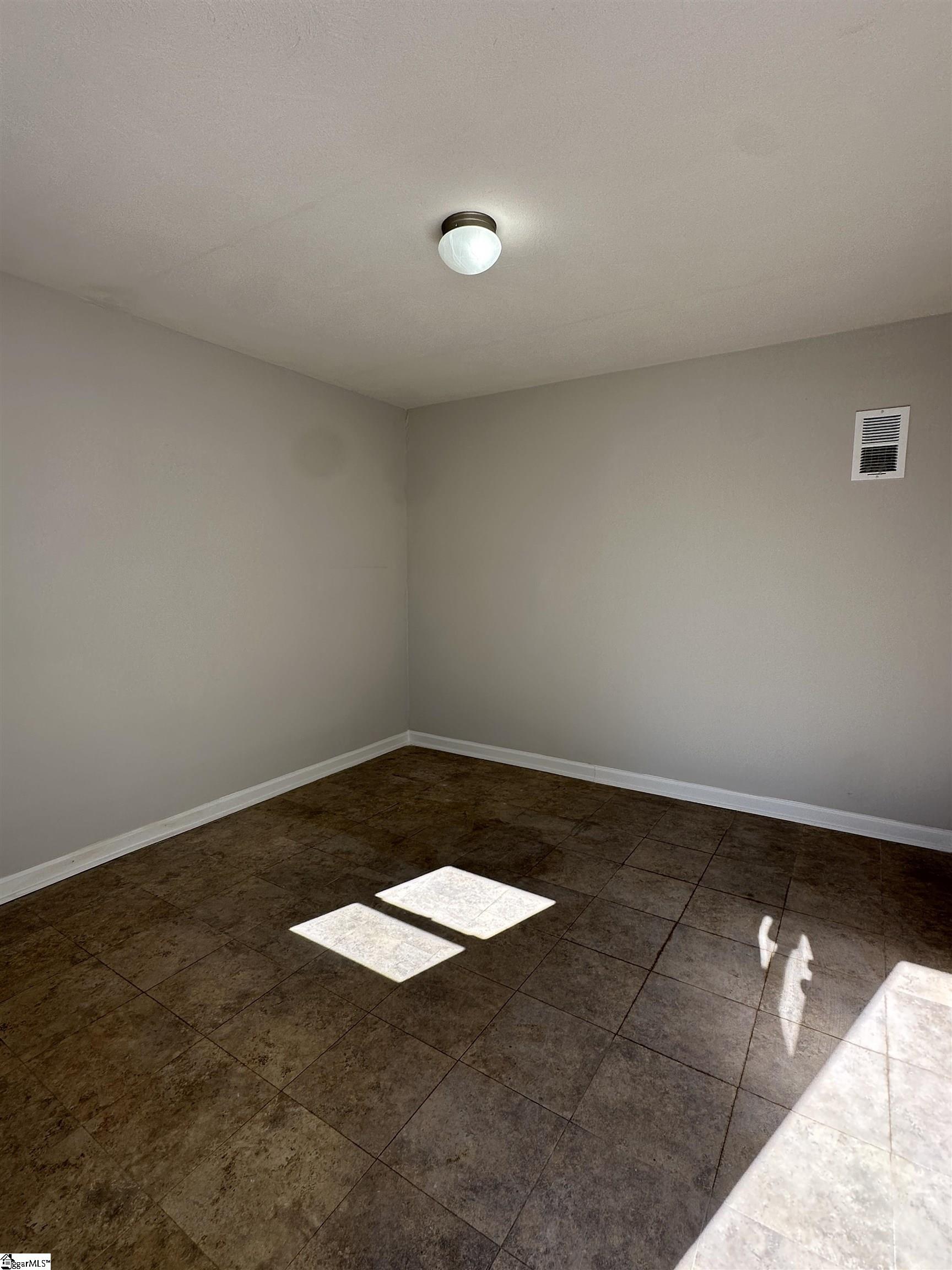 122 Sunset Drive photo 32