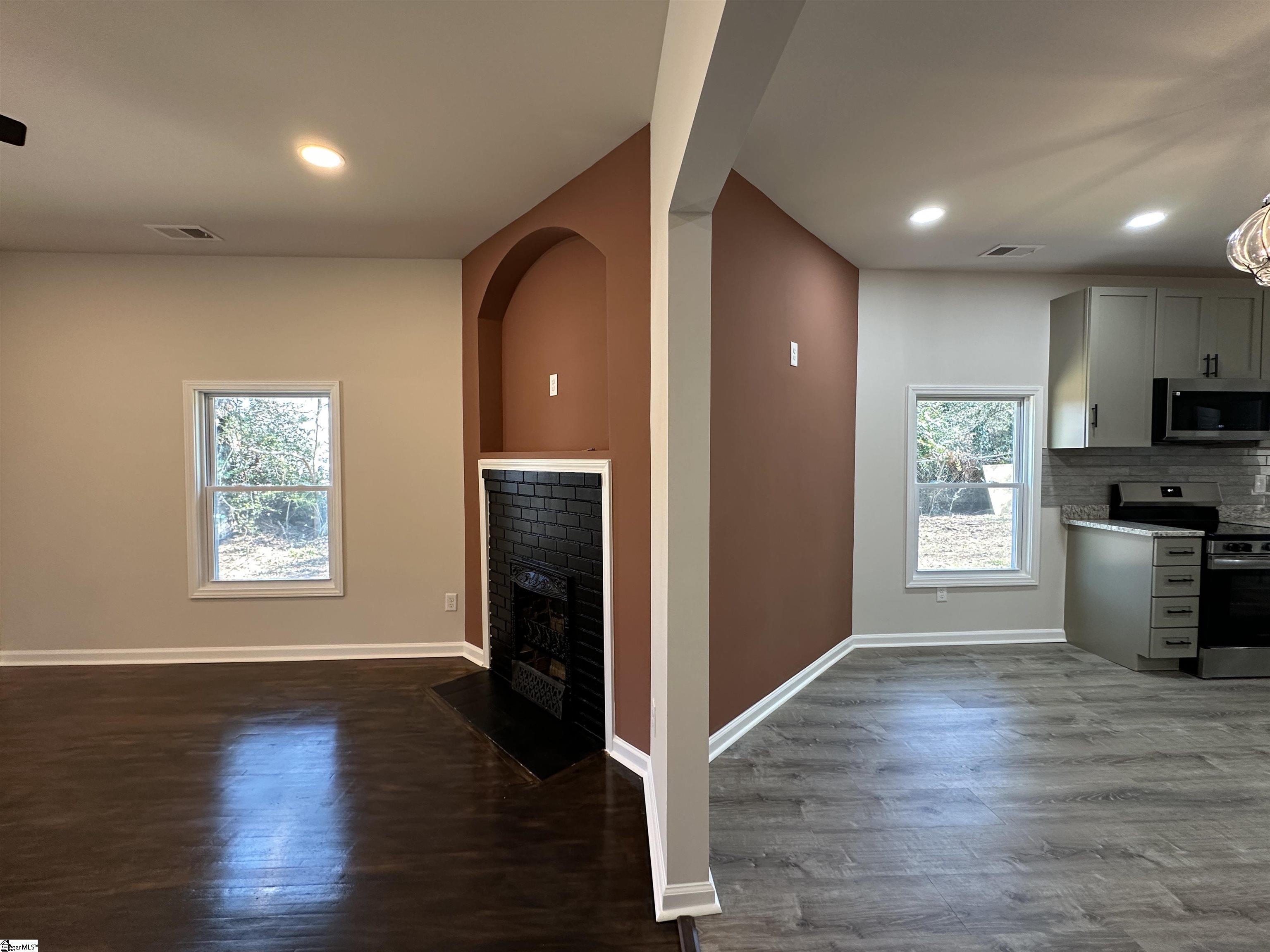 122 Sunset Drive photo 6