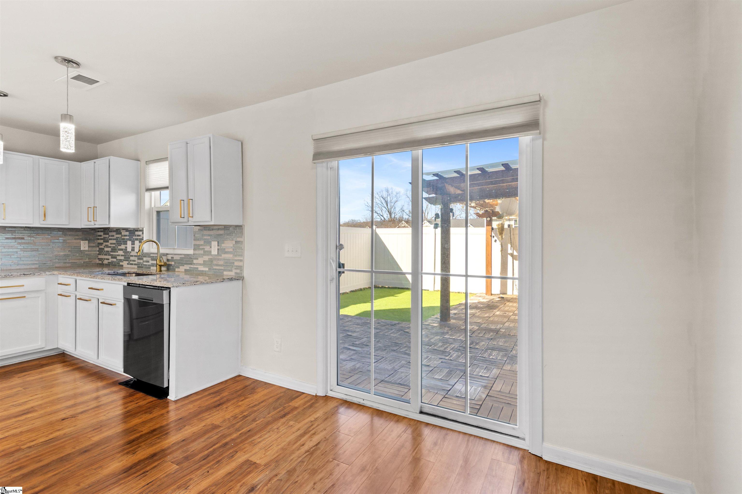 101 Fernside Court Greenville, SC 29617