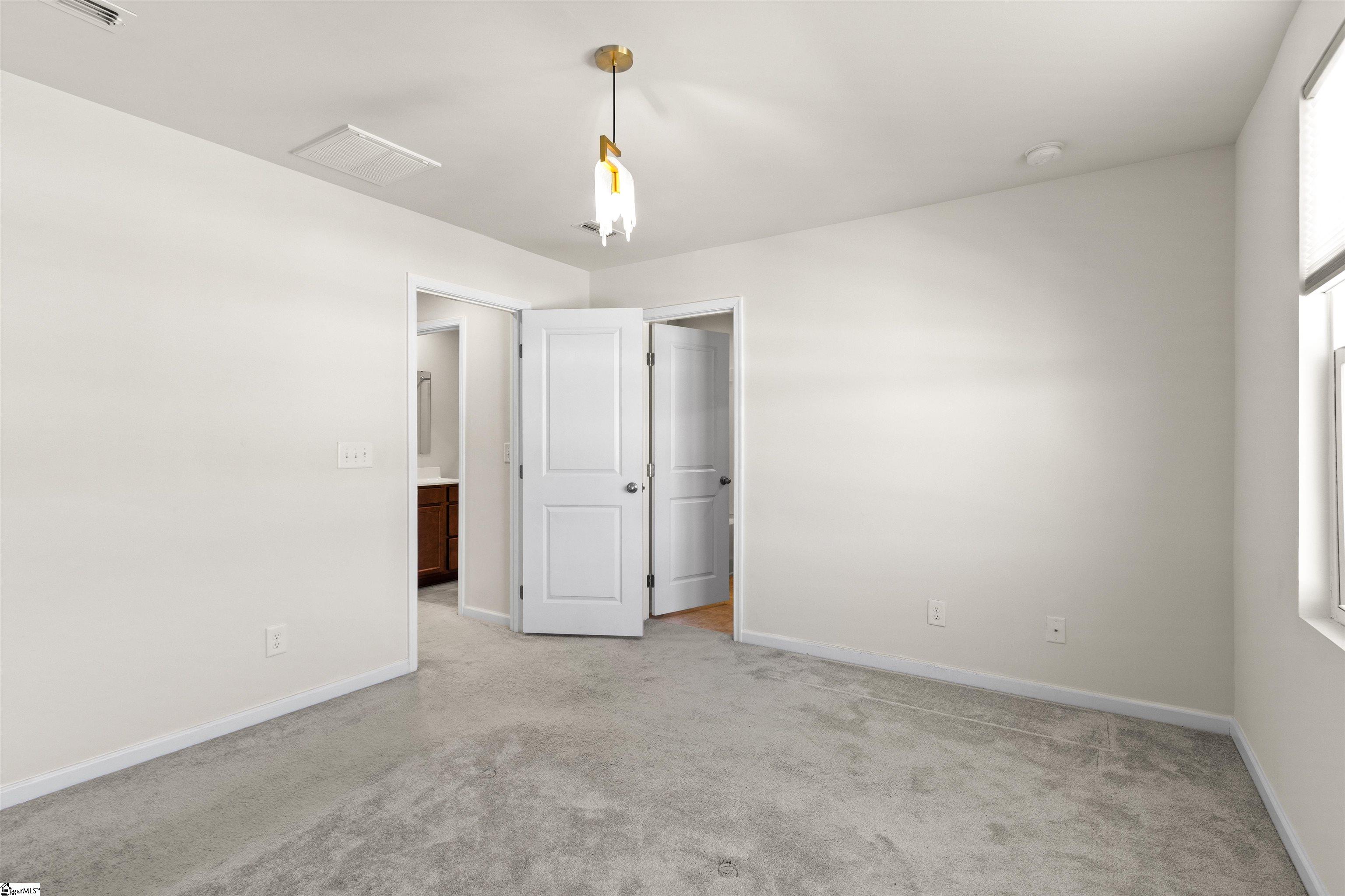 101 Fernside Court Greenville, SC 29617