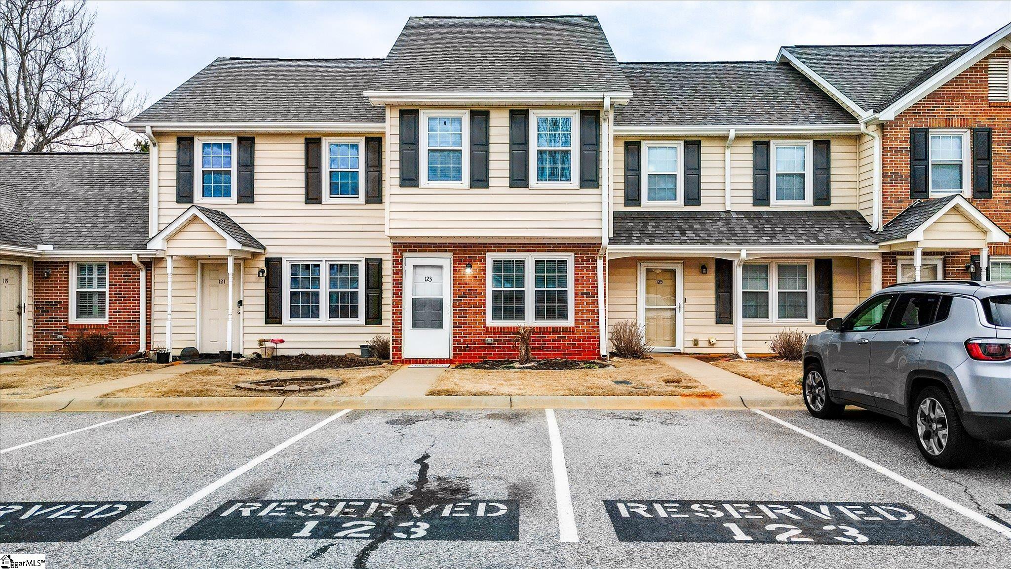 123 Trailside Lane Greenville, SC 29607