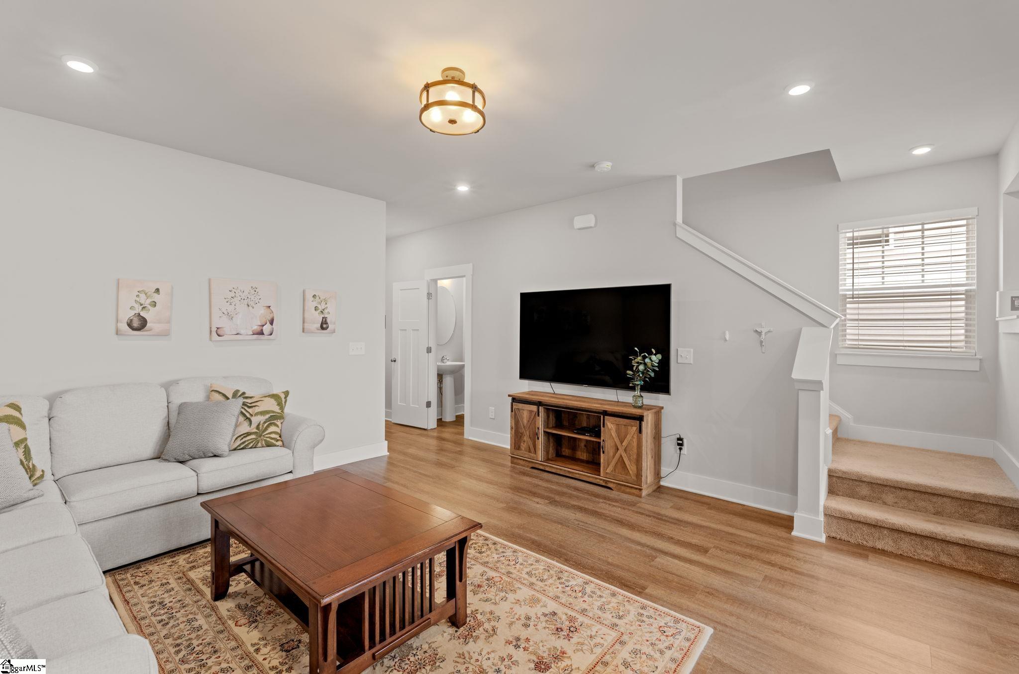 214 Waverton Drive photo 7