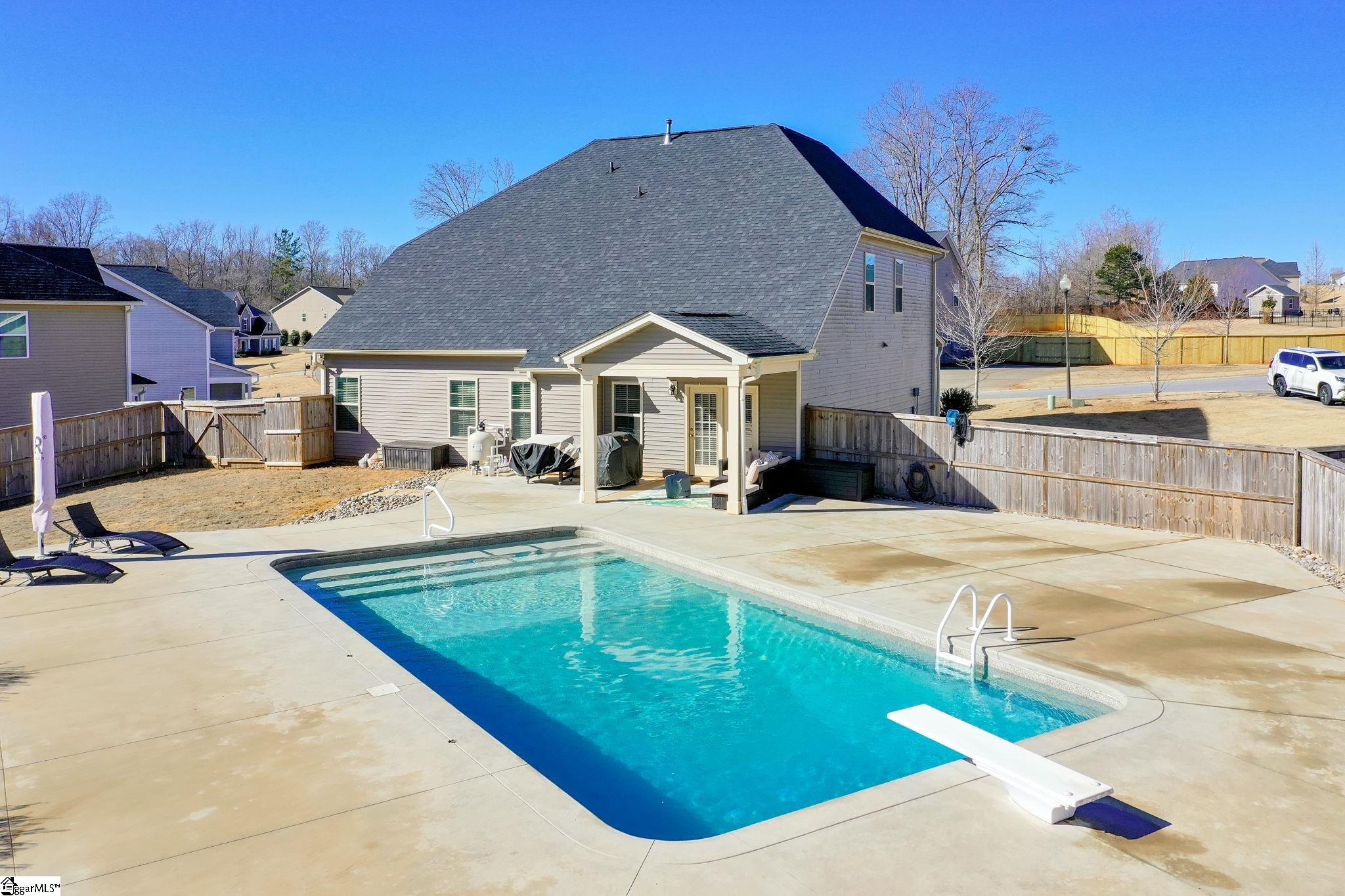352 Avendell Drive photo 35