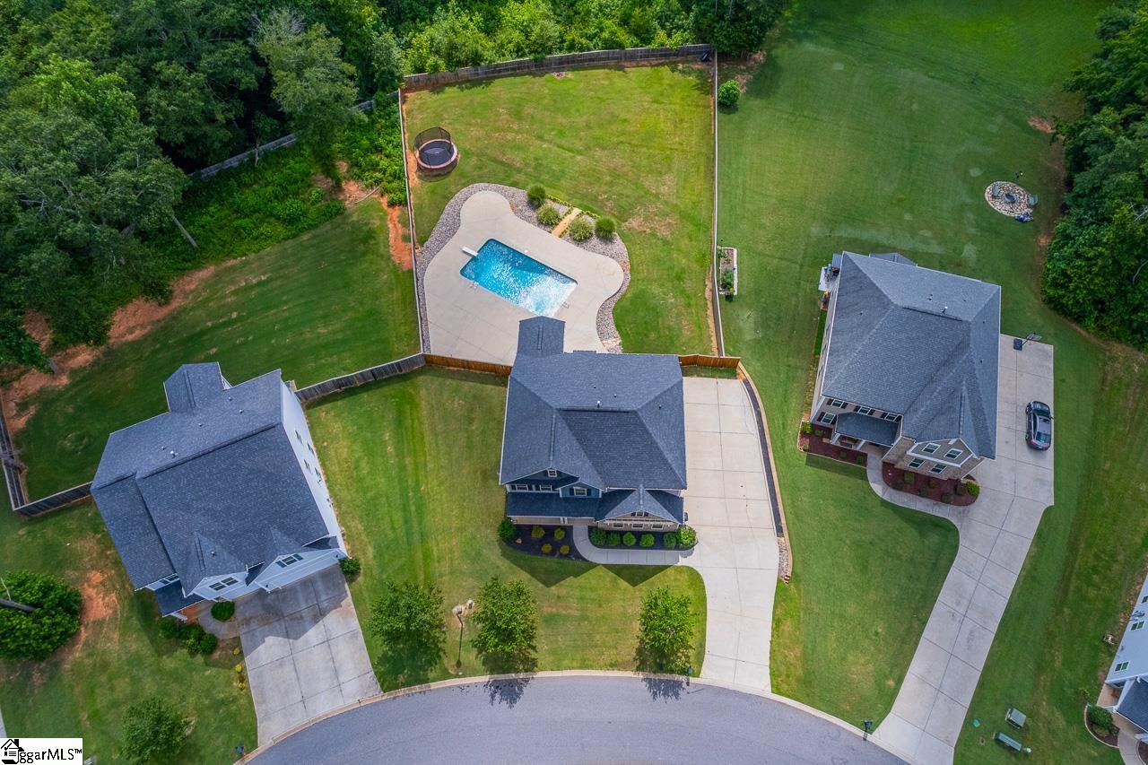 352 Avendell Drive photo 38