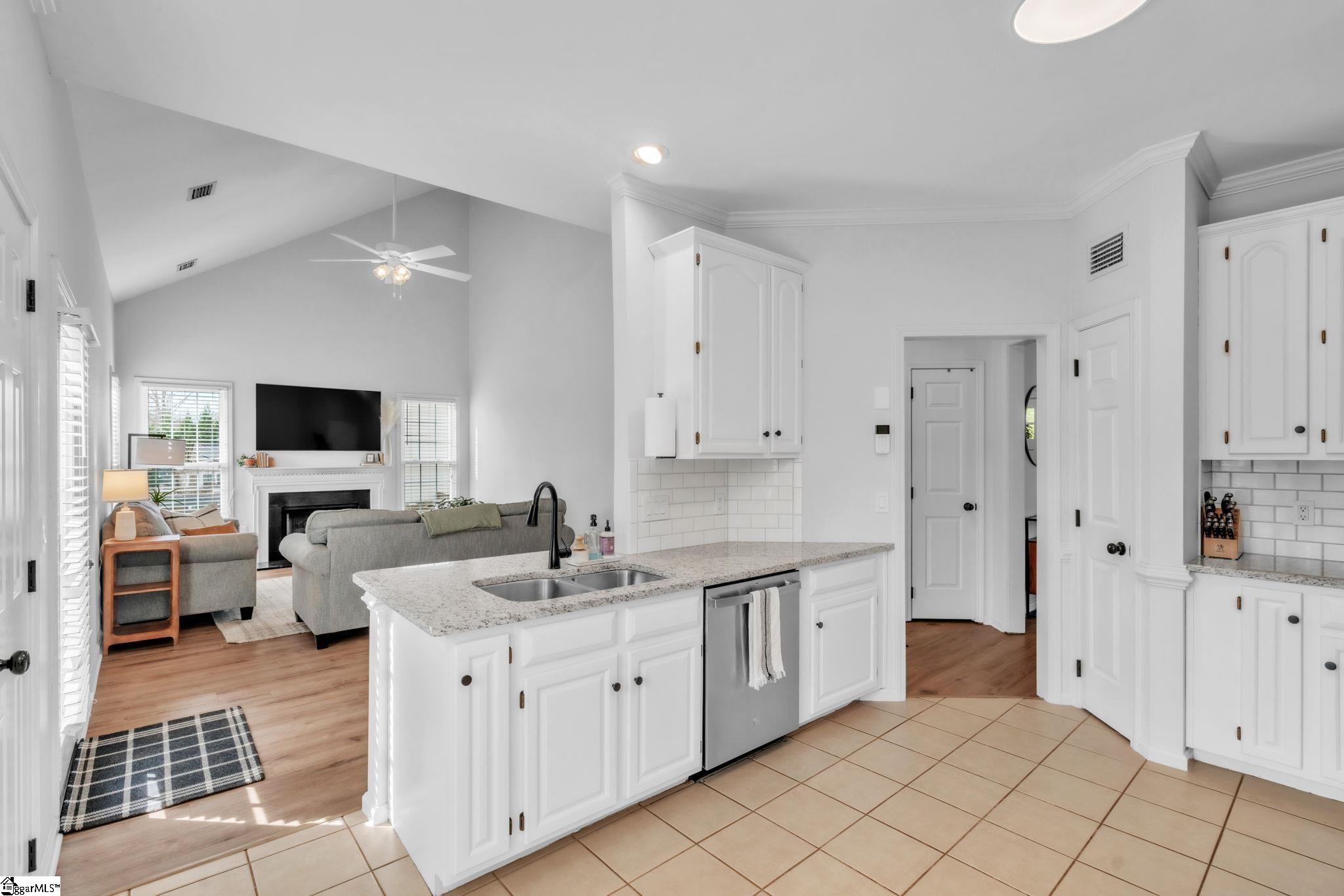 417 Roberts Road, Taylors, SC, 29687-6337