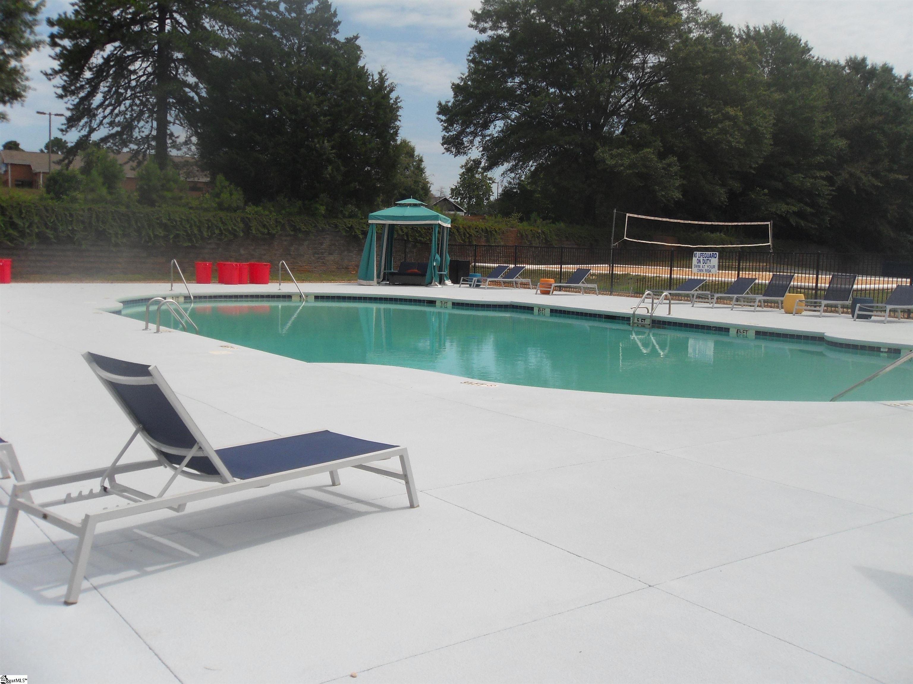 192 Universtiy Village Drive photo 16