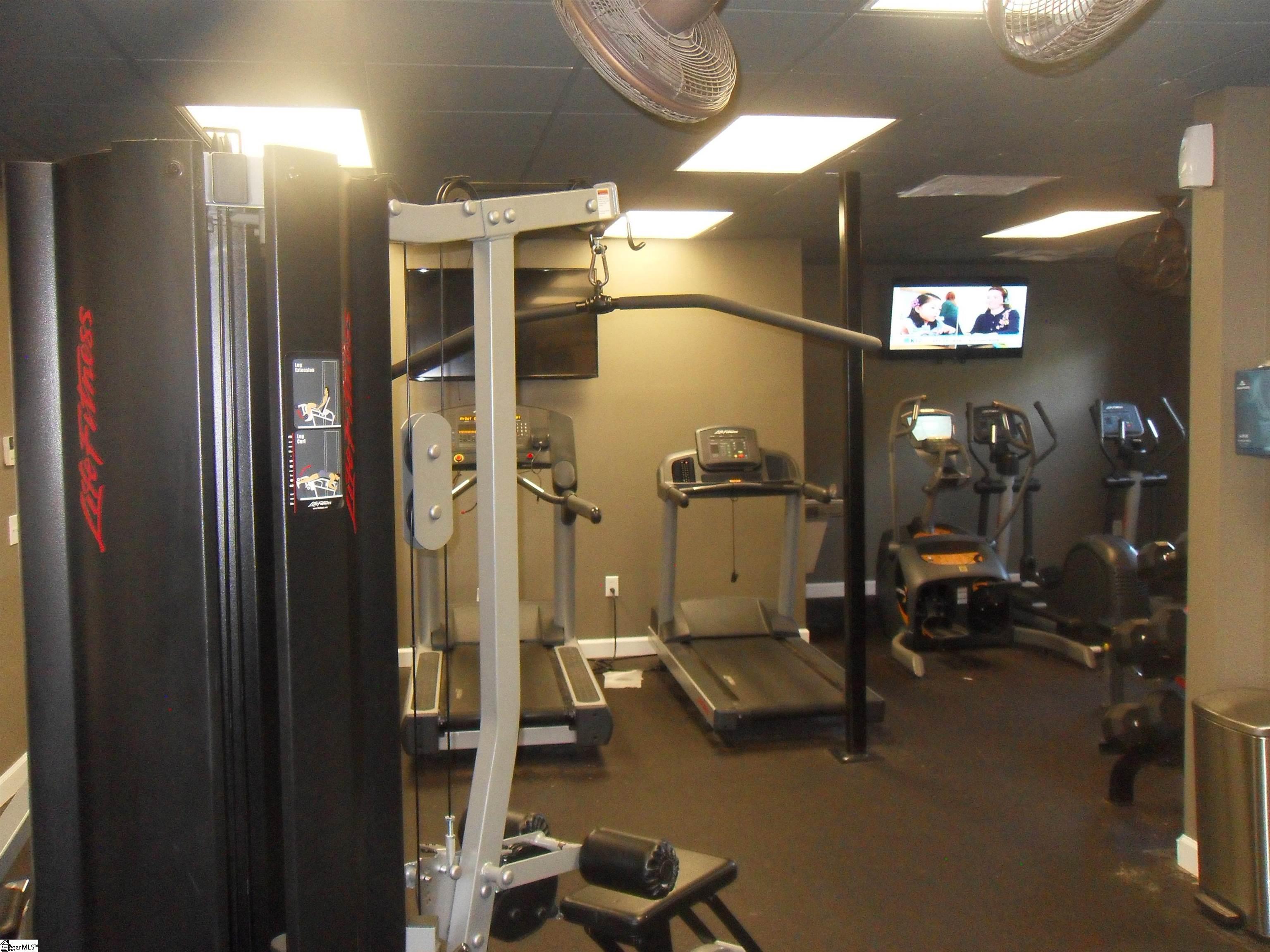 192 Universtiy Village Drive photo 19