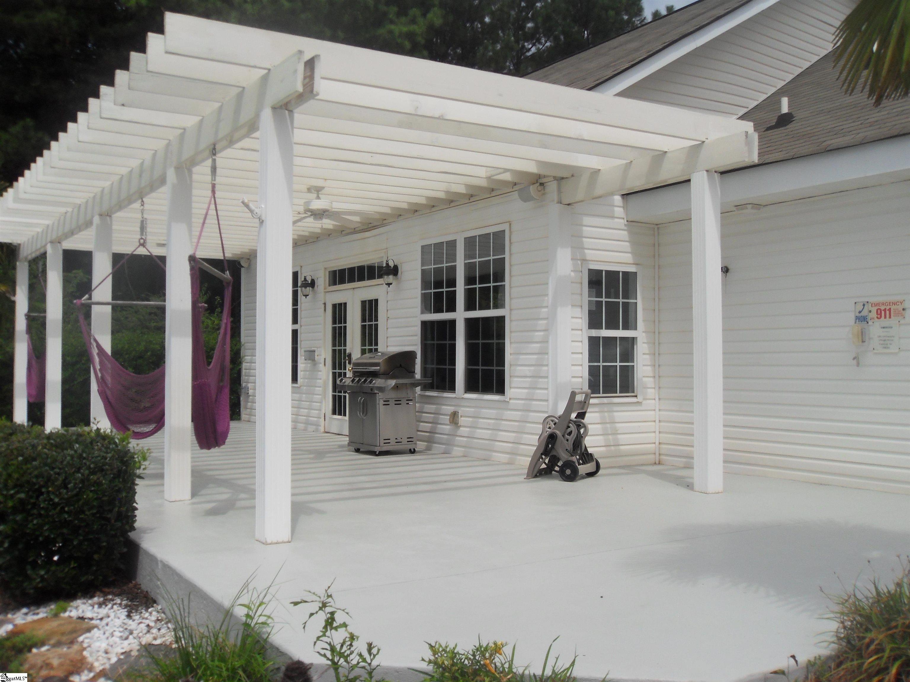 192 Universtiy Village Drive photo 22