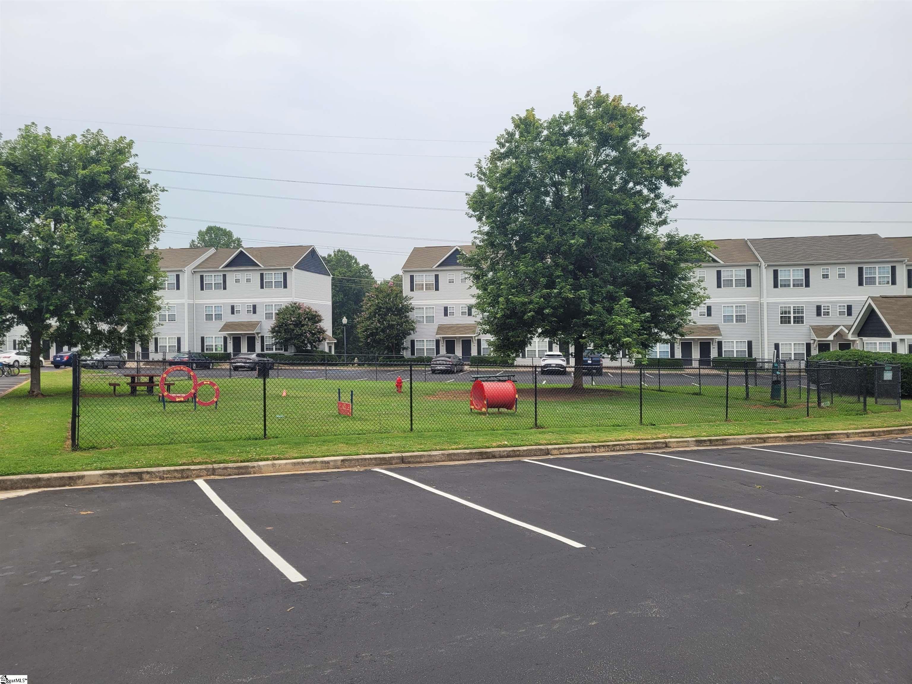 192 Universtiy Village Drive photo 25