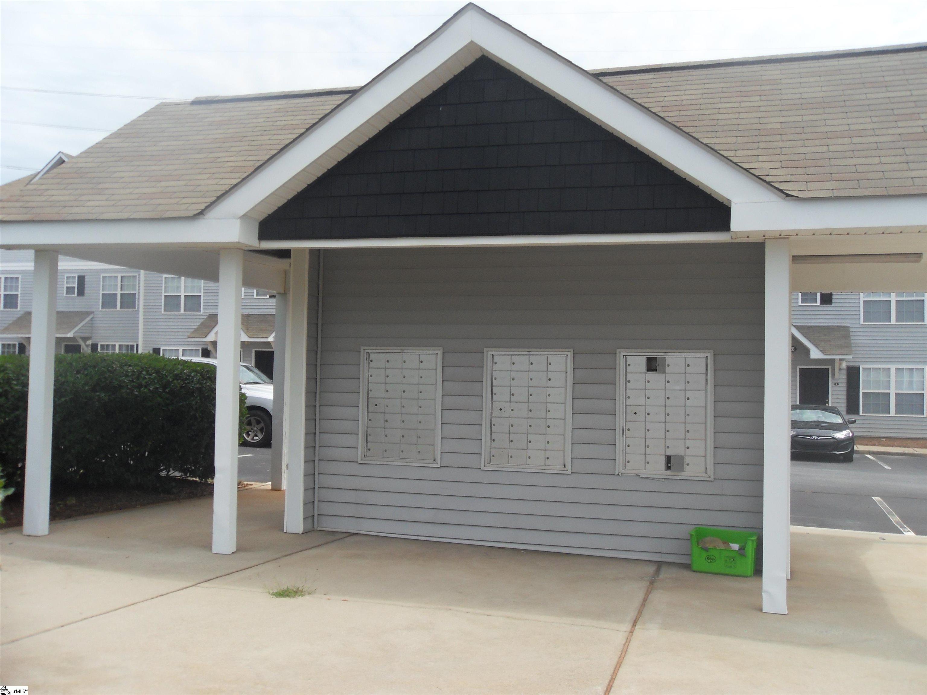 192 Universtiy Village Drive photo 26