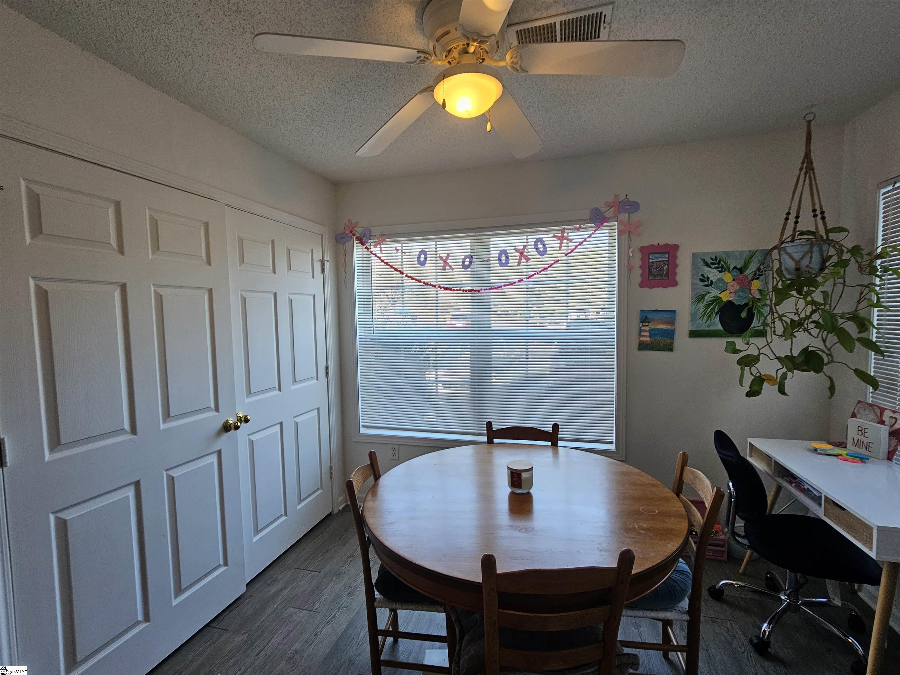 192 Universtiy Village Drive photo 5