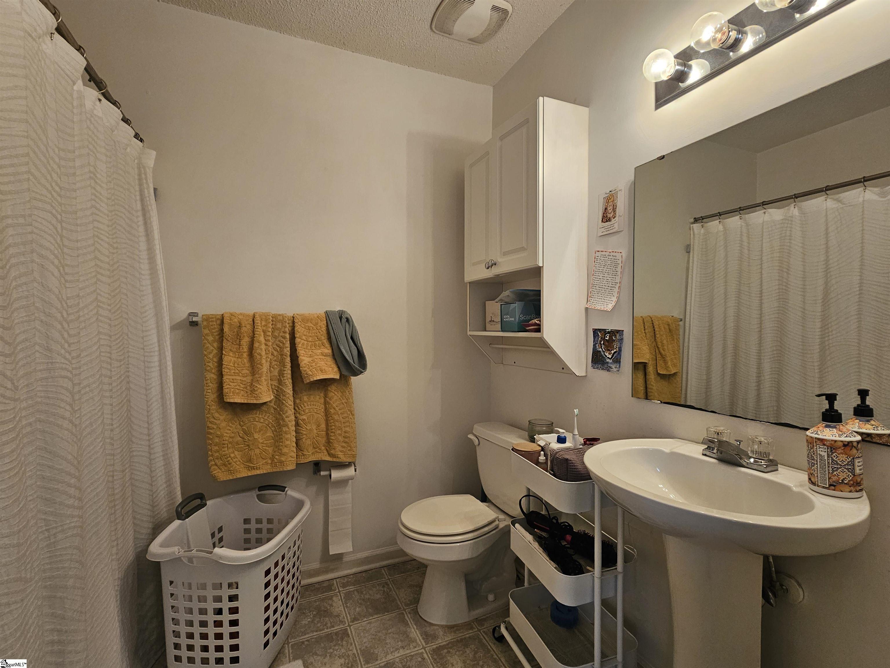 192 Universtiy Village Drive photo 10
