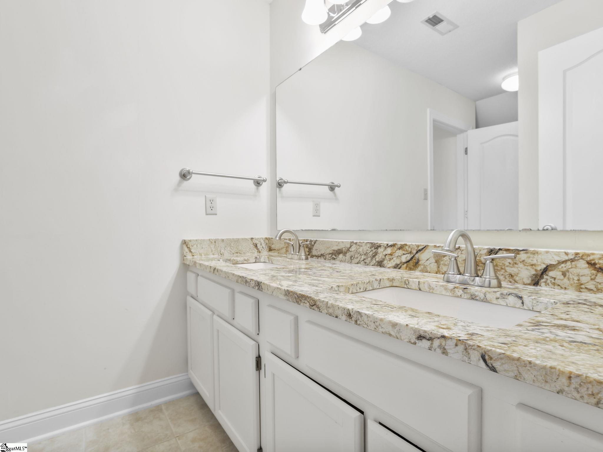 10 Torrey Pine Court Spartanburg, SC 29306-6641