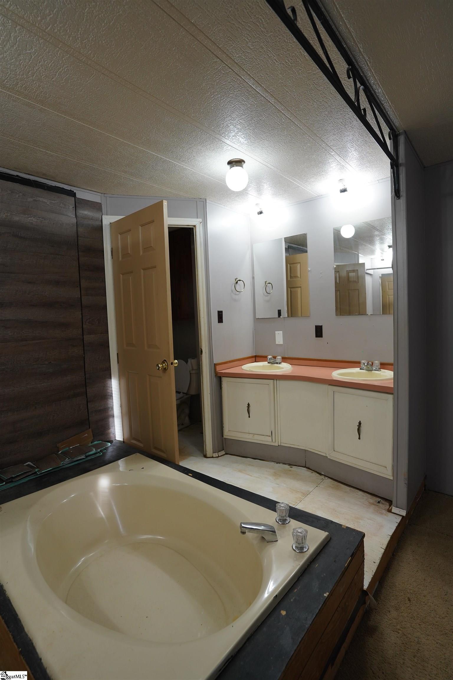 416 Bulls Road, Taylors, SC, 29687