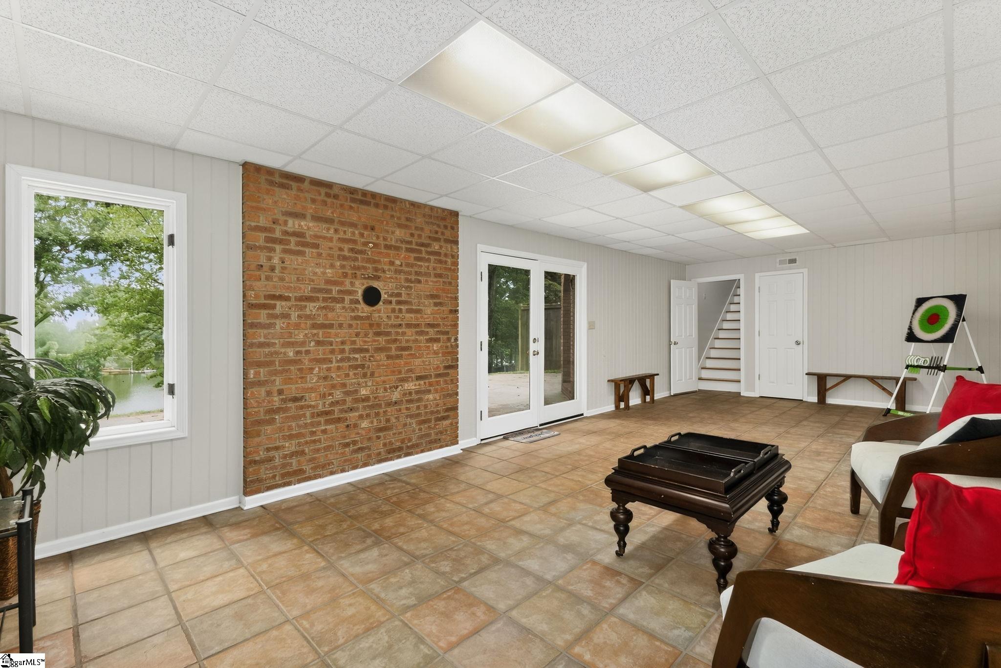 155 Waterford Drive photo 20