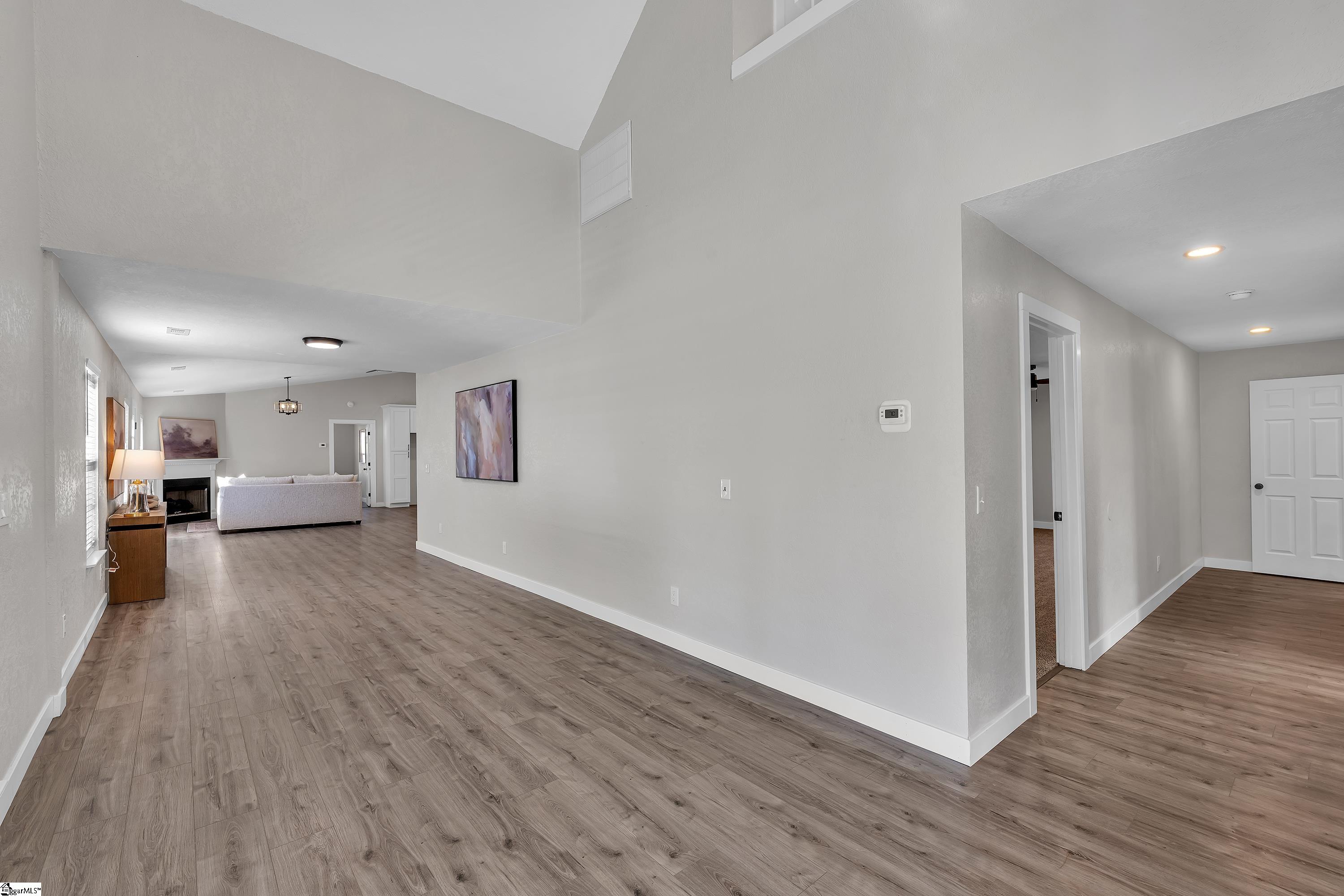 1841 Hudson Road photo 11