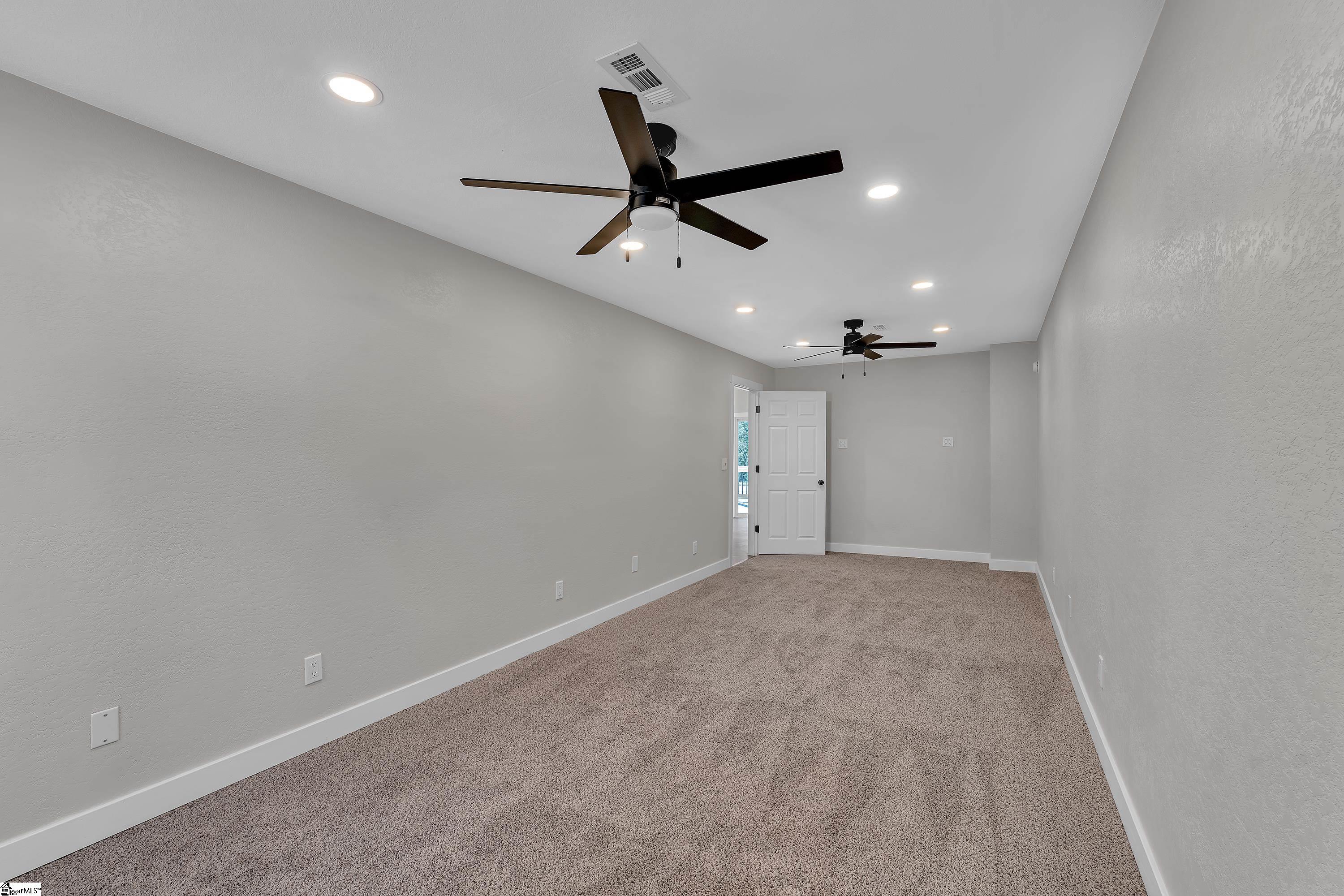 1841 Hudson Road photo 15