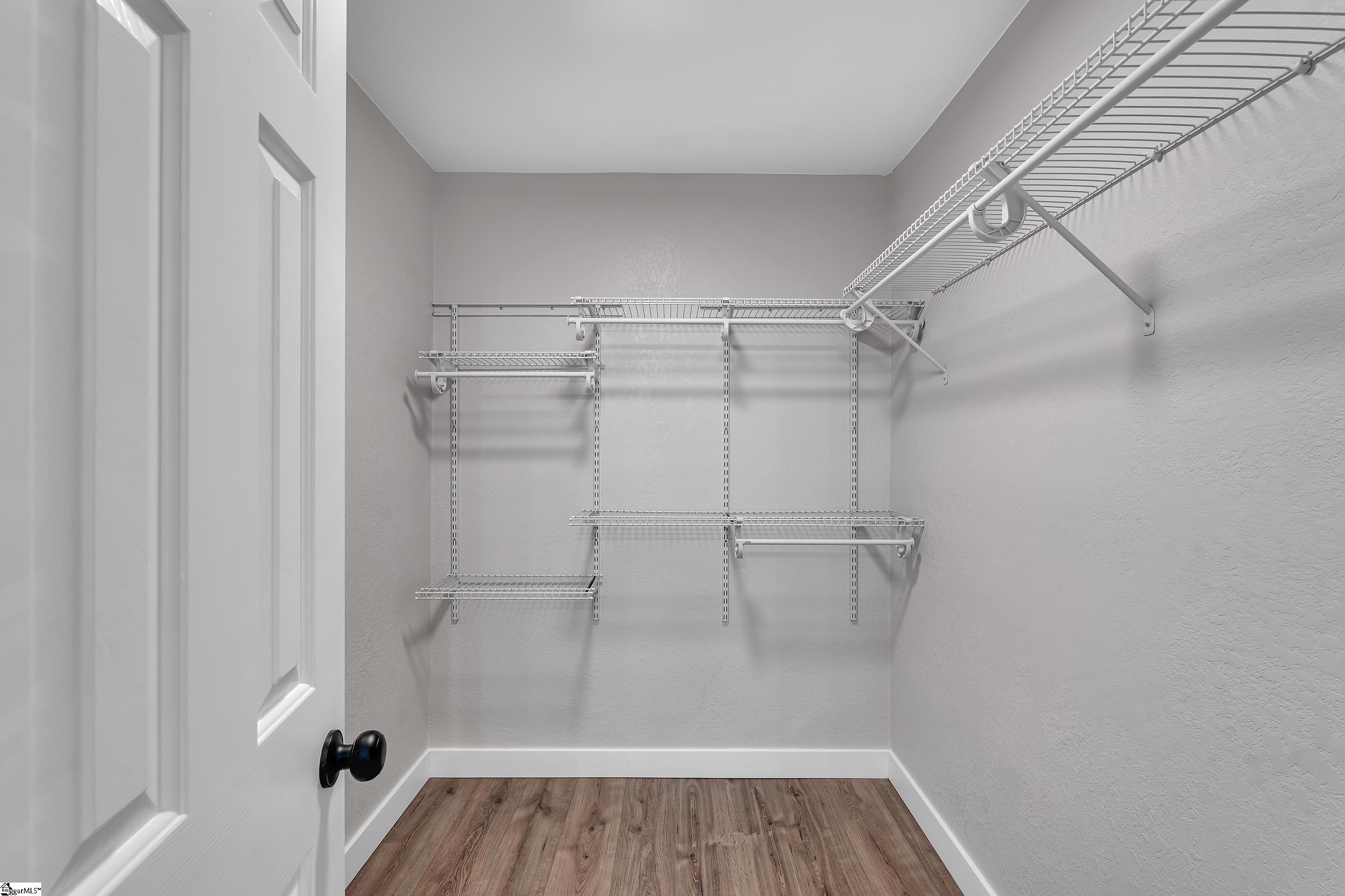 1841 Hudson Road photo 24