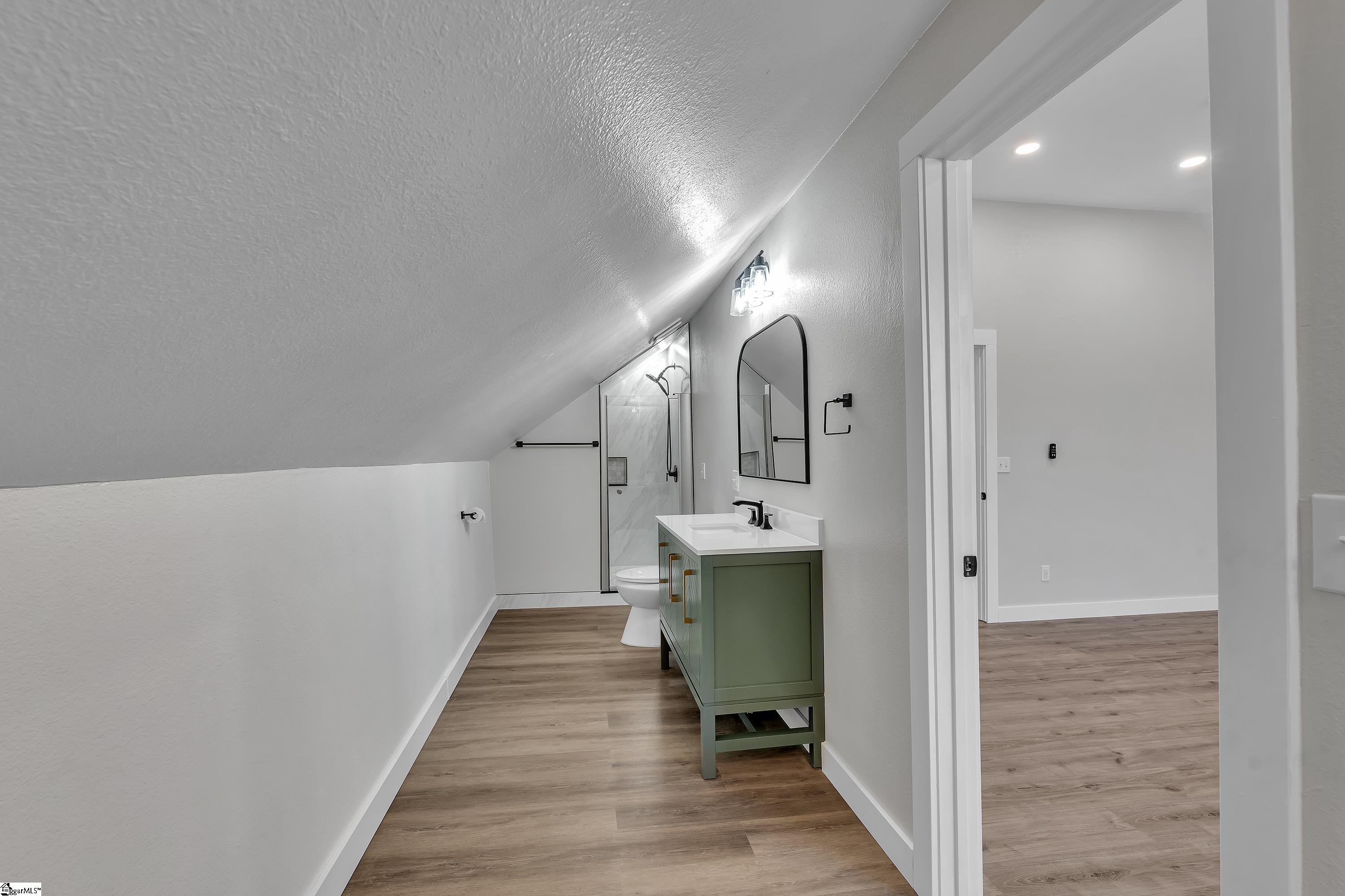 1841 Hudson Road photo 33
