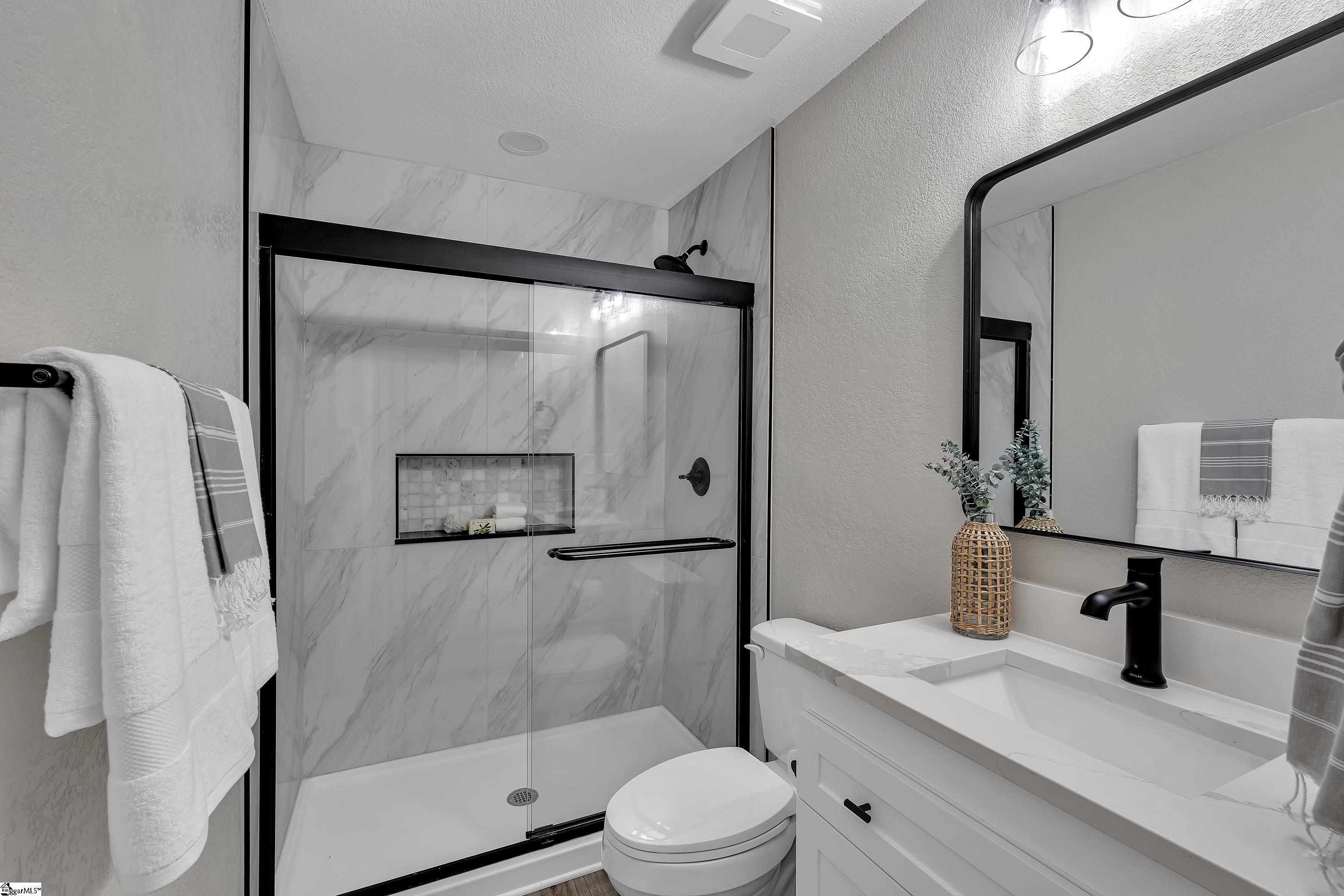 1841 Hudson Road photo 5