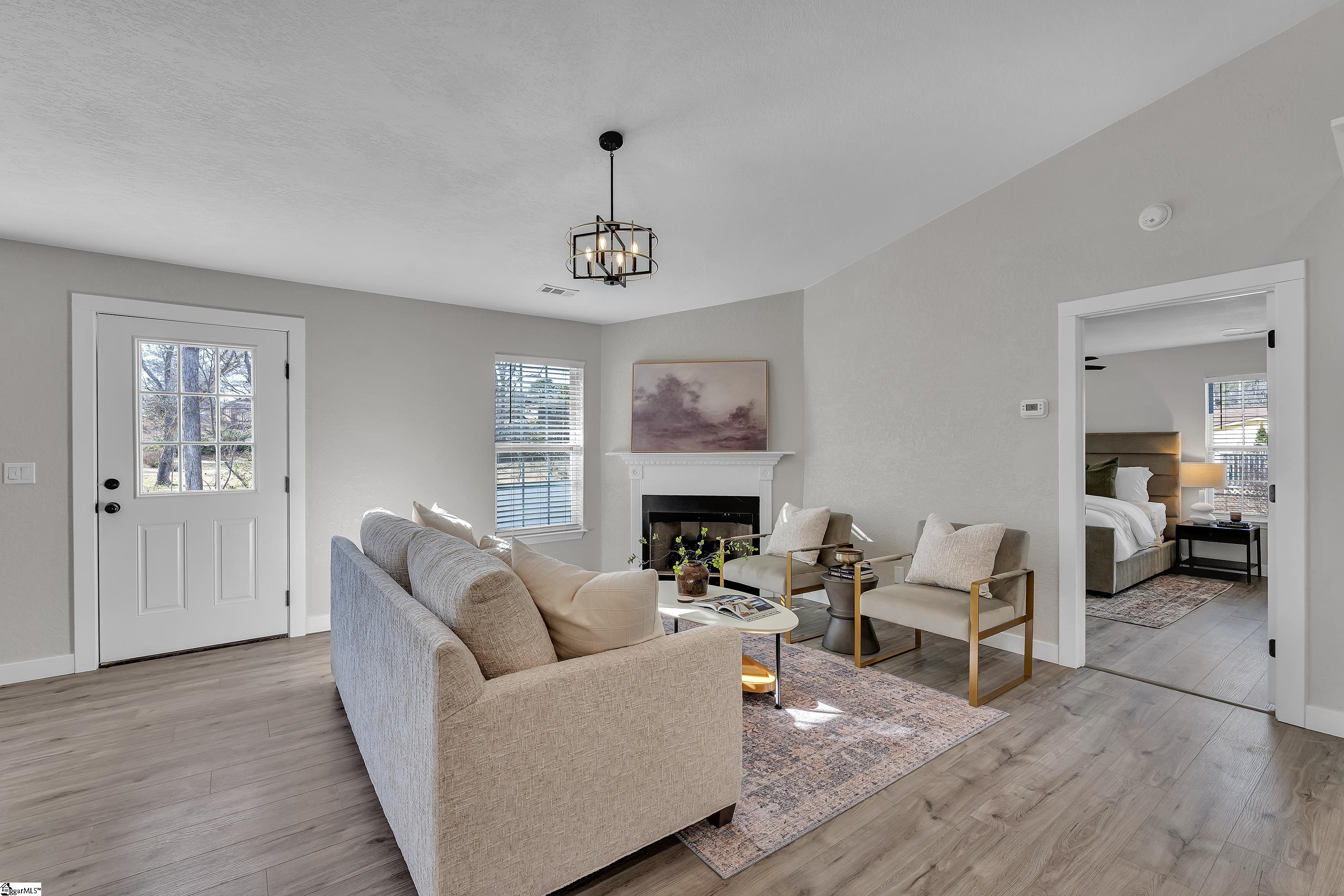 1841 Hudson Road photo 8