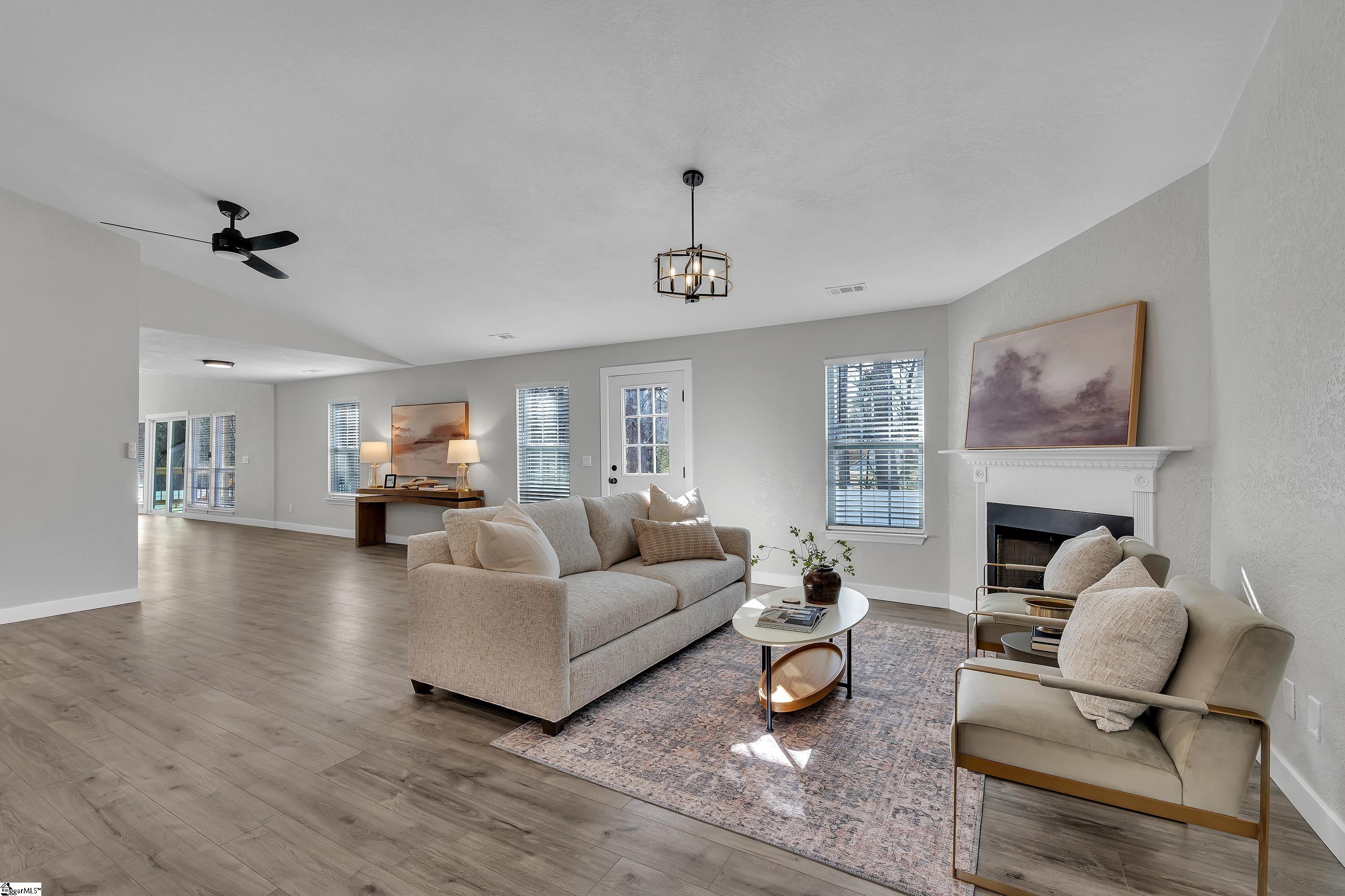 1841 Hudson Road photo 9