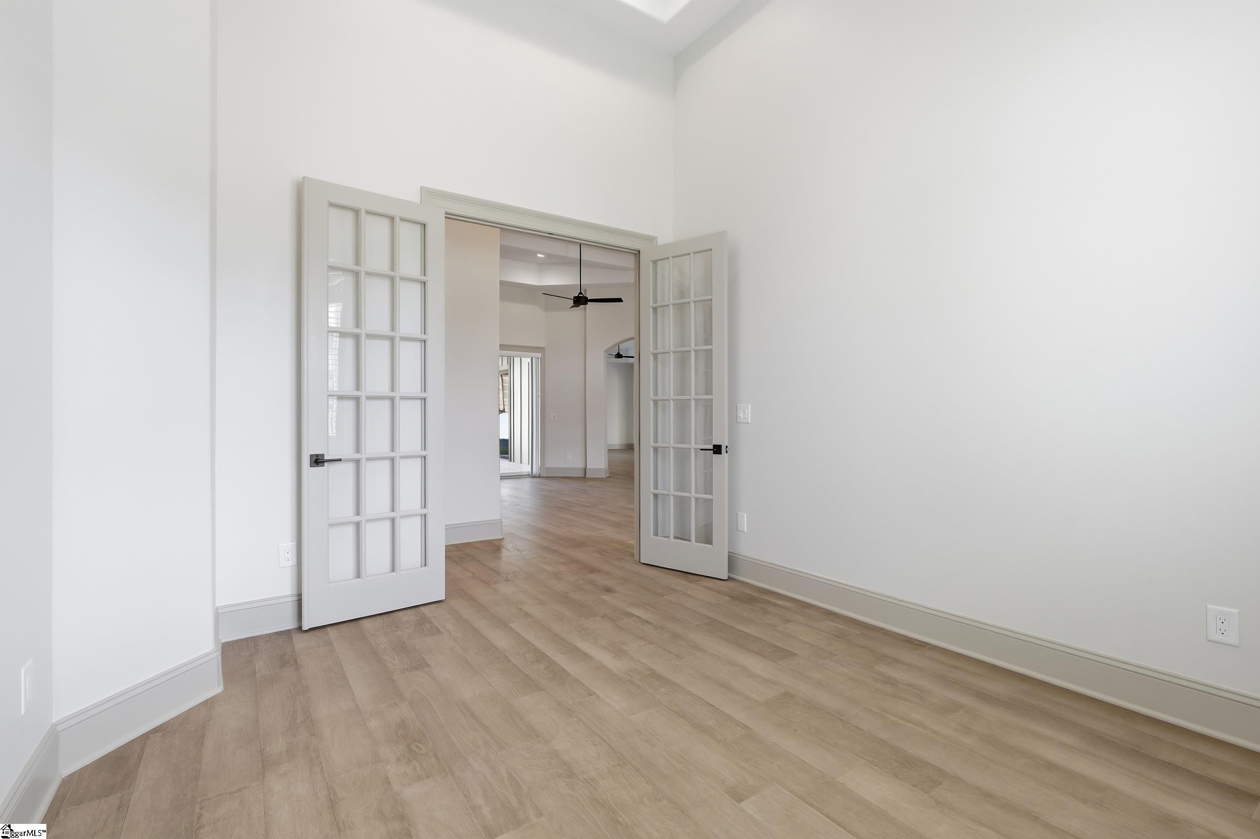 909 Pelham Road, Greenville SC 29615