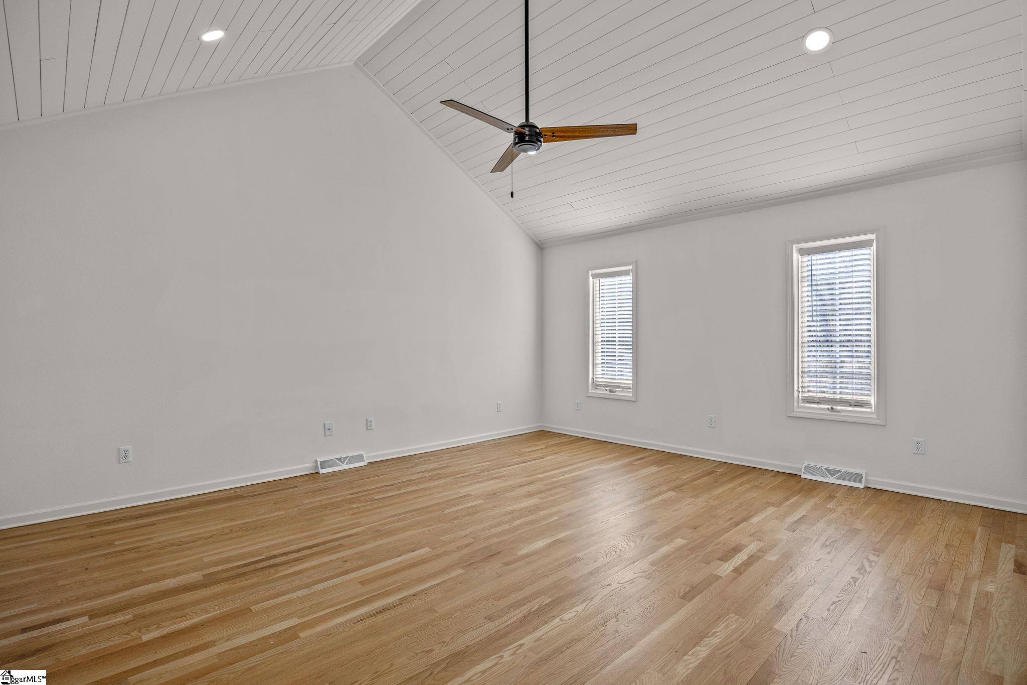 1 Sweetbriar Court photo 15