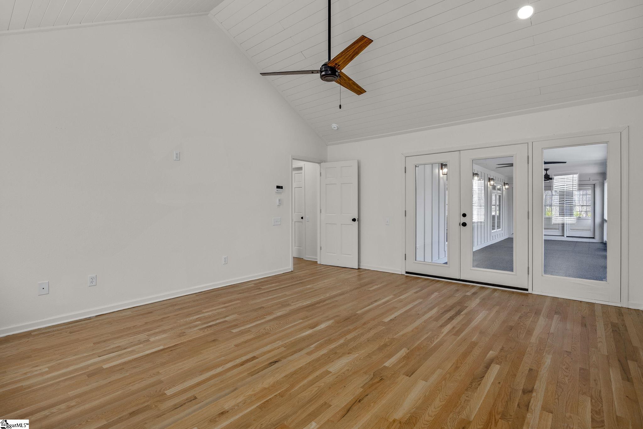 1 Sweetbriar Court photo 16