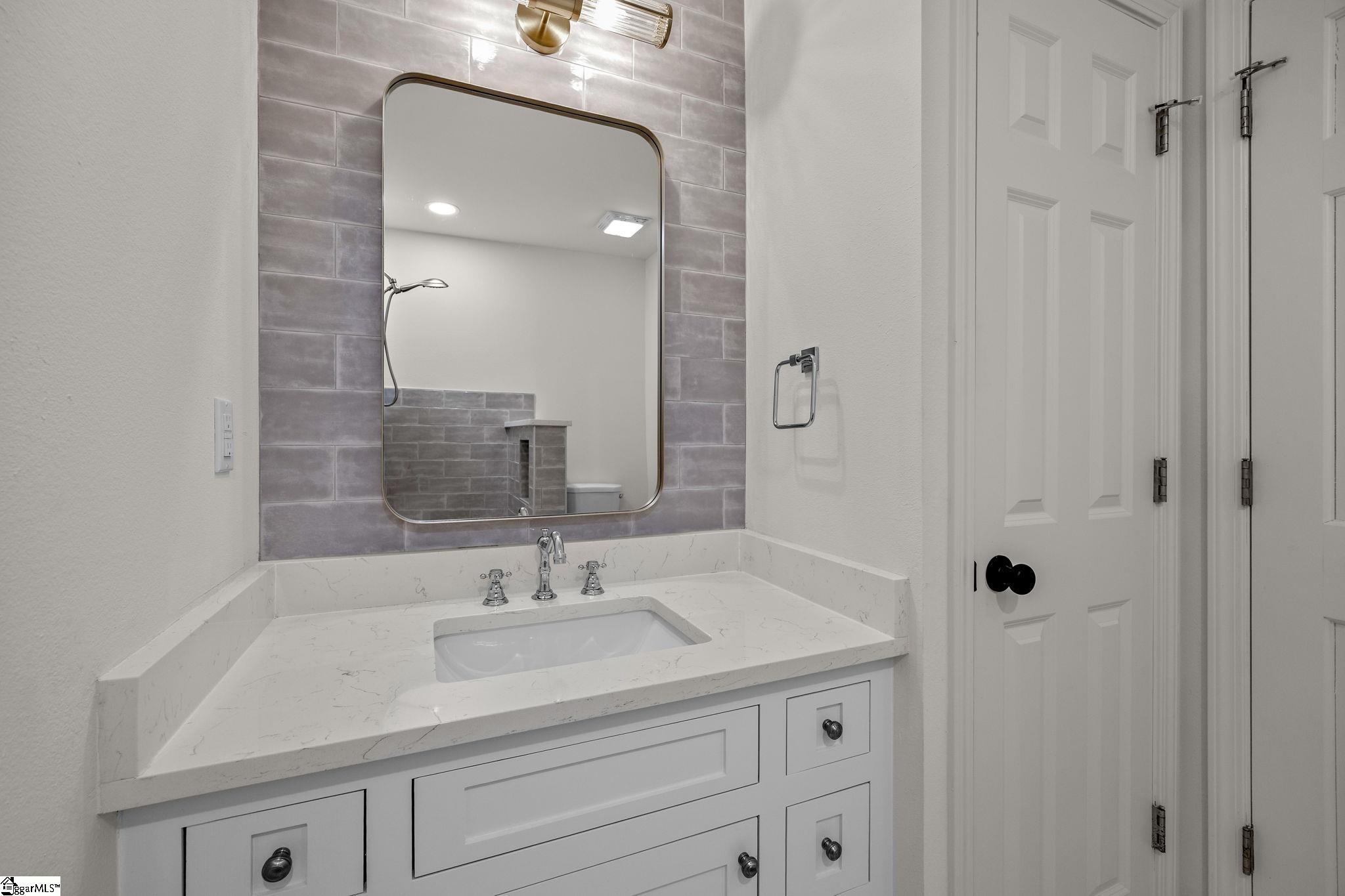 1 Sweetbriar Court photo 25